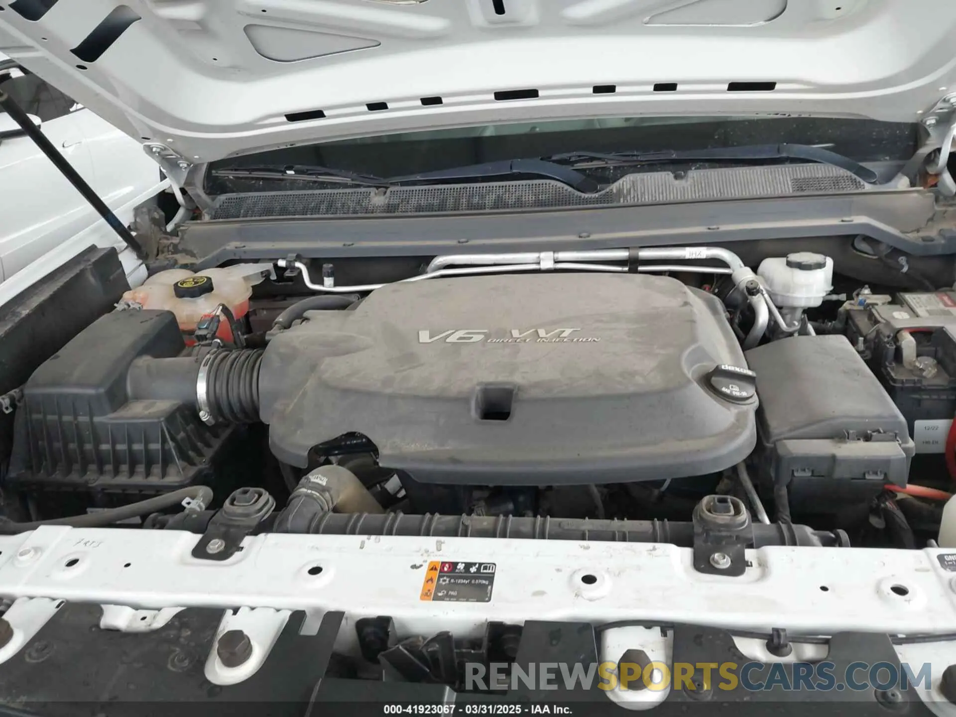 10 Photograph of a damaged car 1GCGTBEN8K1347983 CHEVROLET COLORADO 2019
