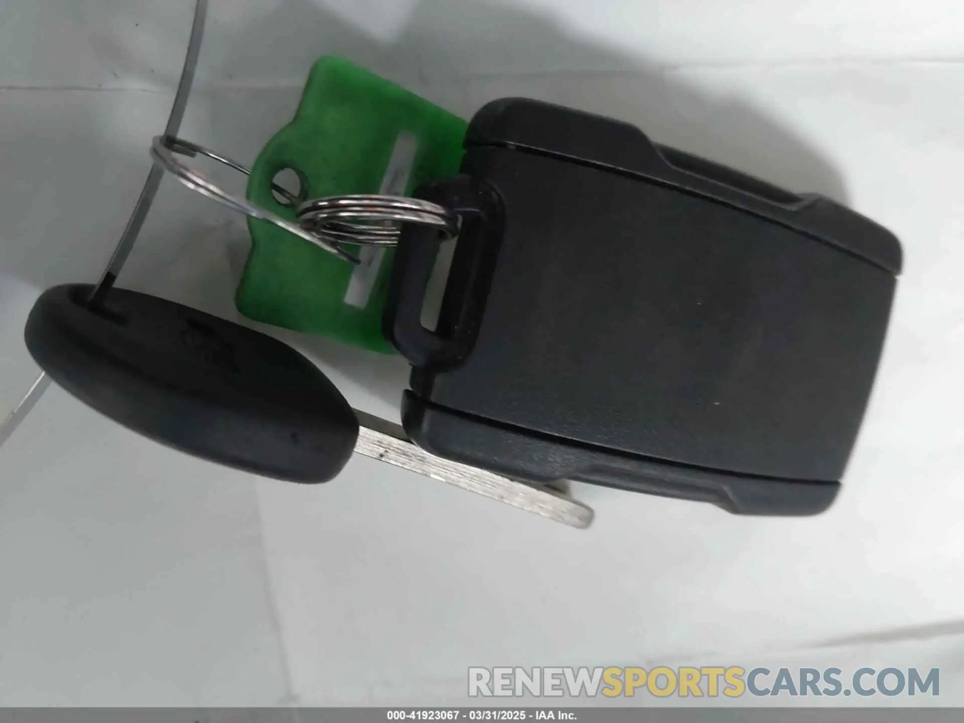 11 Photograph of a damaged car 1GCGTBEN8K1347983 CHEVROLET COLORADO 2019