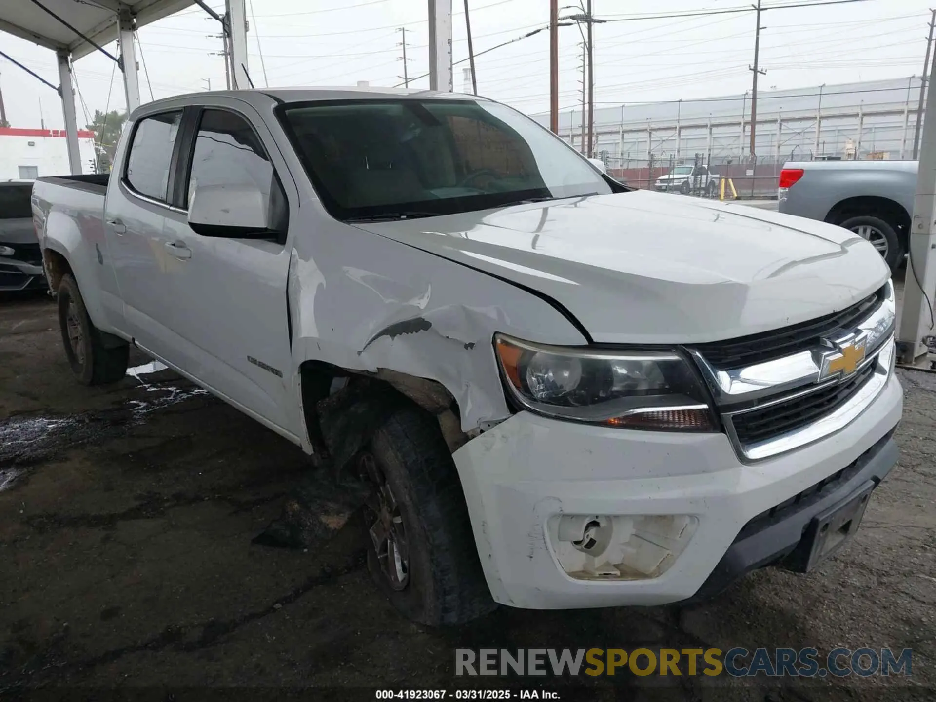 6 Photograph of a damaged car 1GCGTBEN8K1347983 CHEVROLET COLORADO 2019