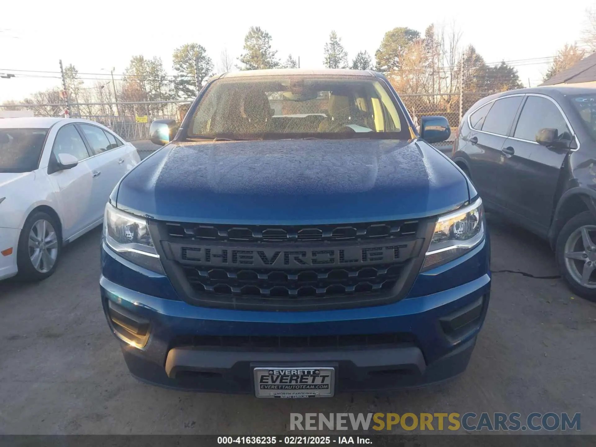 12 Photograph of a damaged car 1GCGTCEN0K1268281 CHEVROLET COLORADO 2019