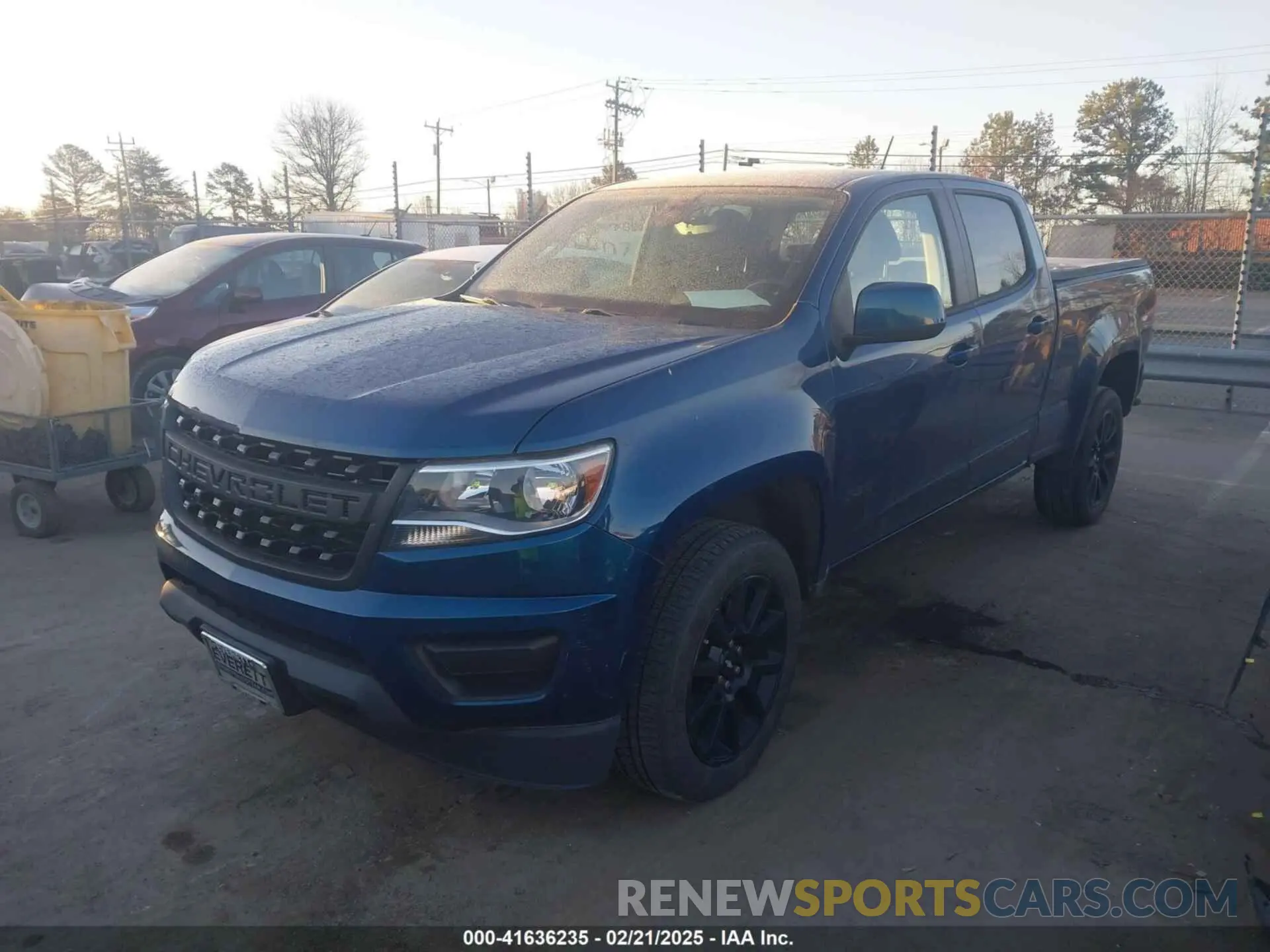 2 Photograph of a damaged car 1GCGTCEN0K1268281 CHEVROLET COLORADO 2019