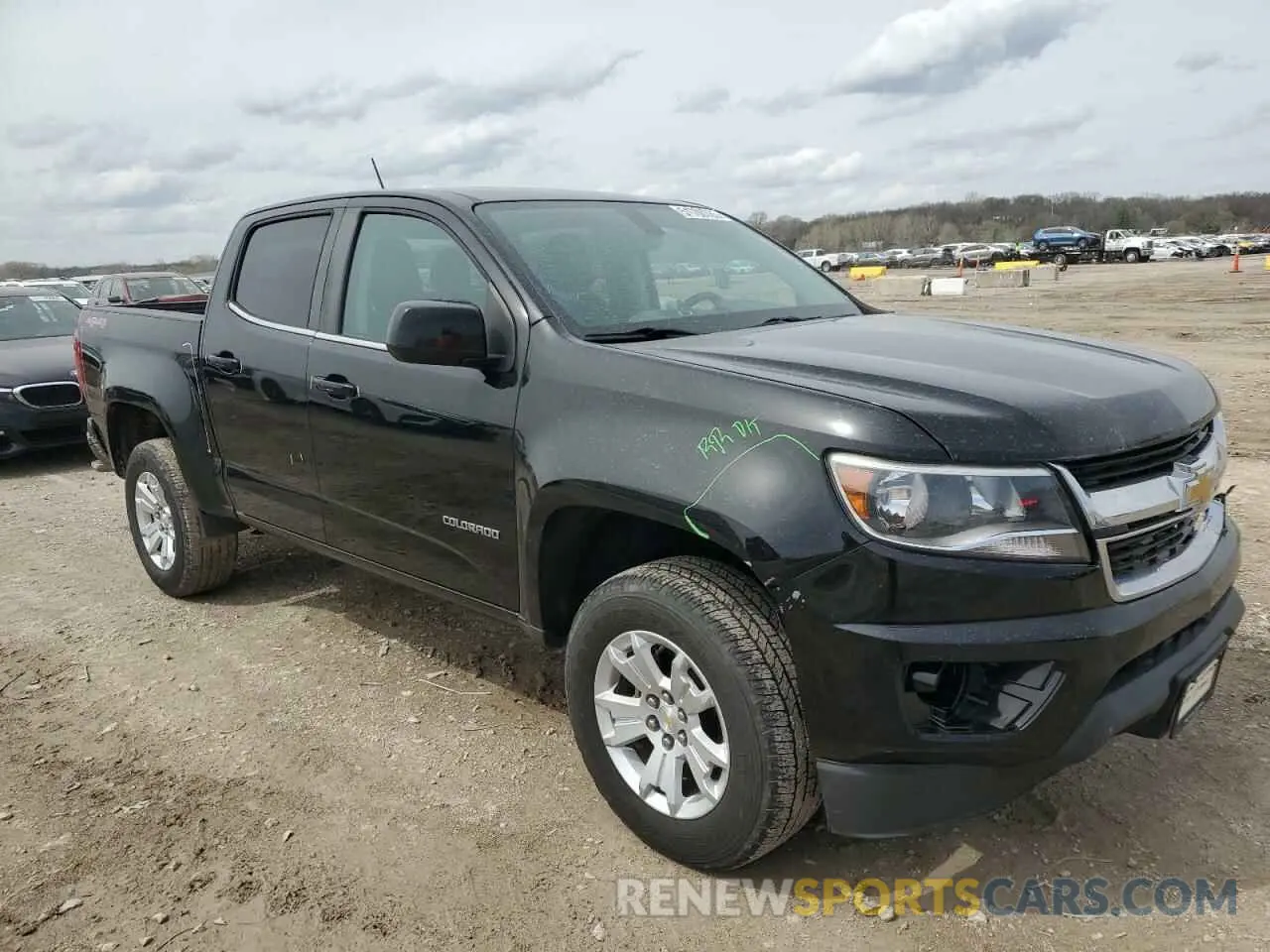 4 Photograph of a damaged car 1GCGTCEN1K1117207 CHEVROLET COLORADO 2019