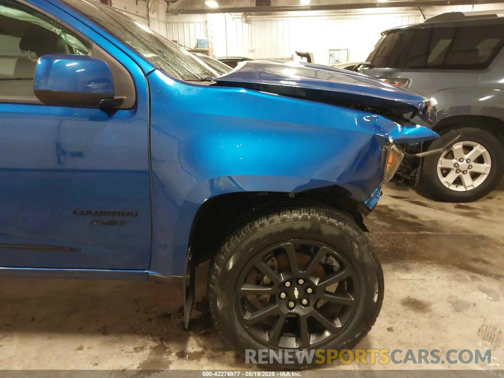 19 Photograph of a damaged car 1GCGTCEN1K1331646 CHEVROLET COLORADO 2019