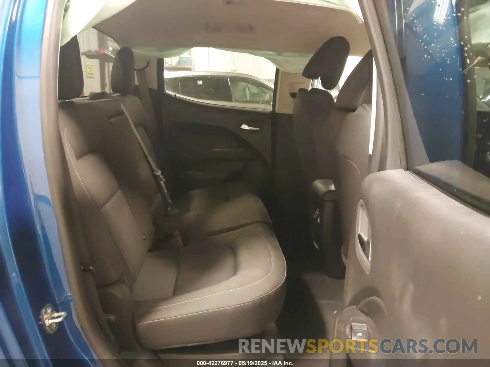 8 Photograph of a damaged car 1GCGTCEN1K1331646 CHEVROLET COLORADO 2019