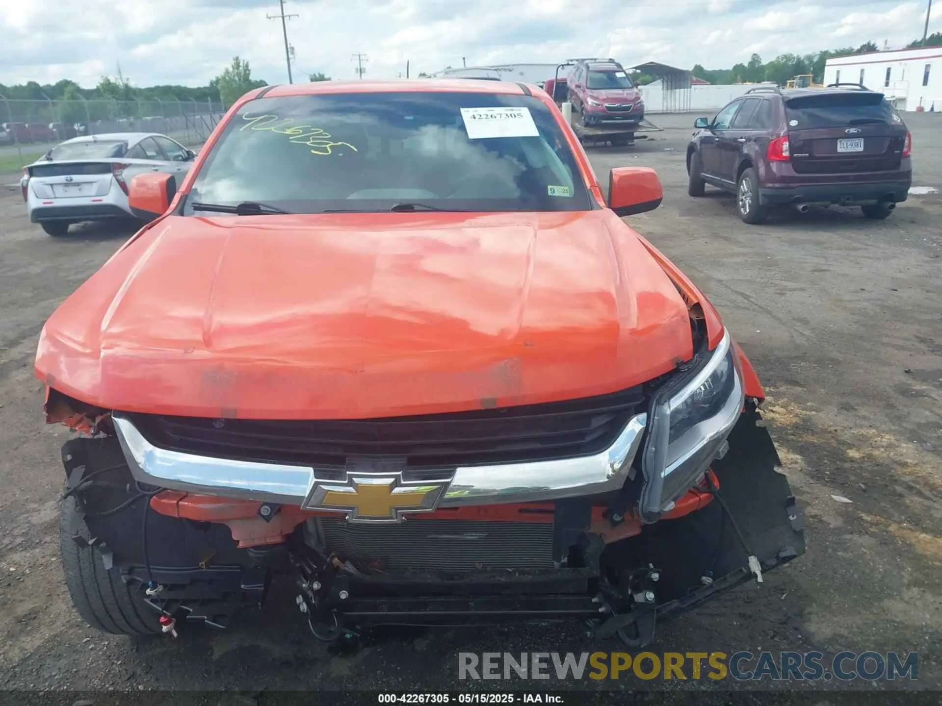 12 Photograph of a damaged car 1GCGTCEN3K1147325 CHEVROLET COLORADO 2019