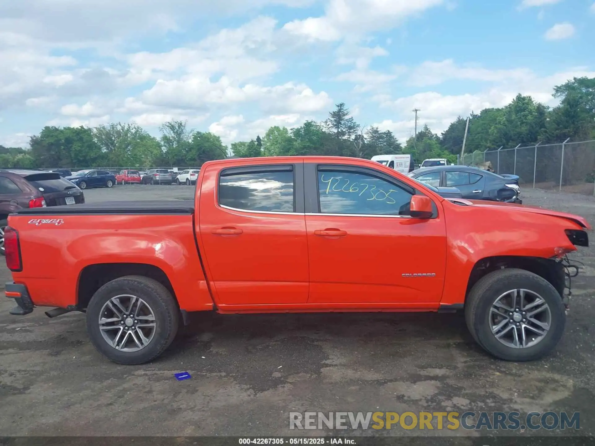 13 Photograph of a damaged car 1GCGTCEN3K1147325 CHEVROLET COLORADO 2019