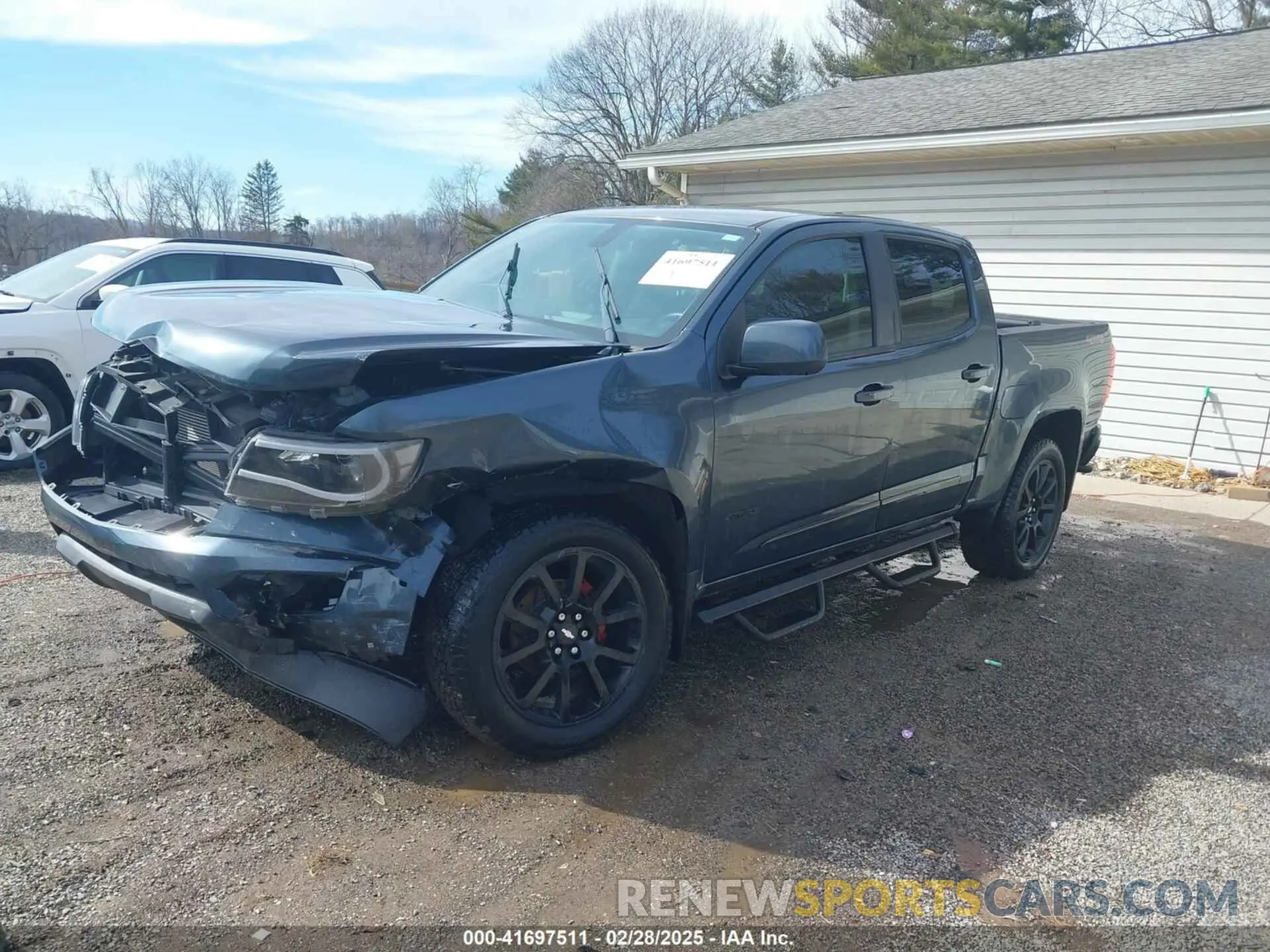 2 Photograph of a damaged car 1GCGTCEN6K1317595 CHEVROLET COLORADO 2019