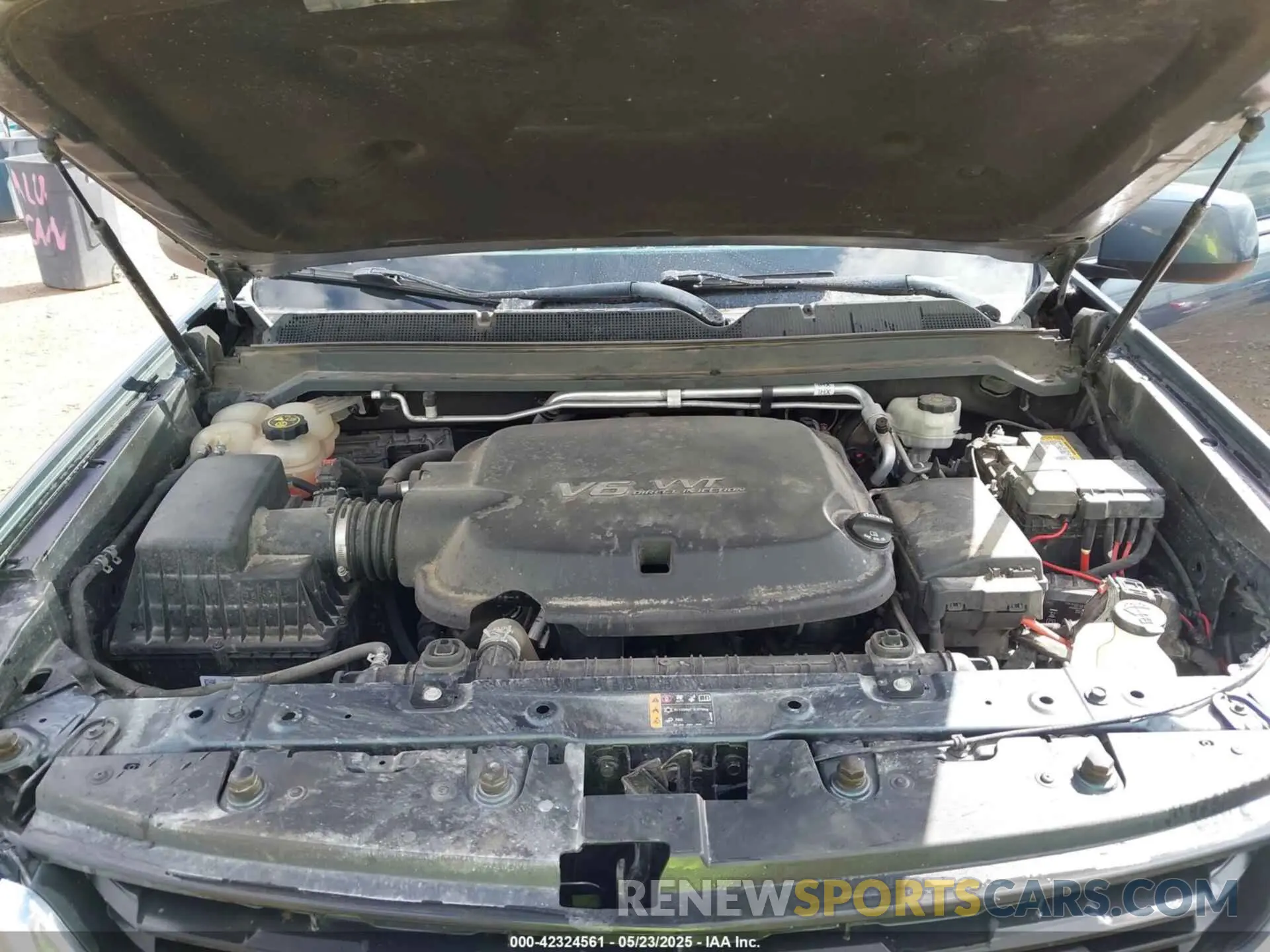 10 Photograph of a damaged car 1GCGTCENXK1117030 CHEVROLET COLORADO 2019