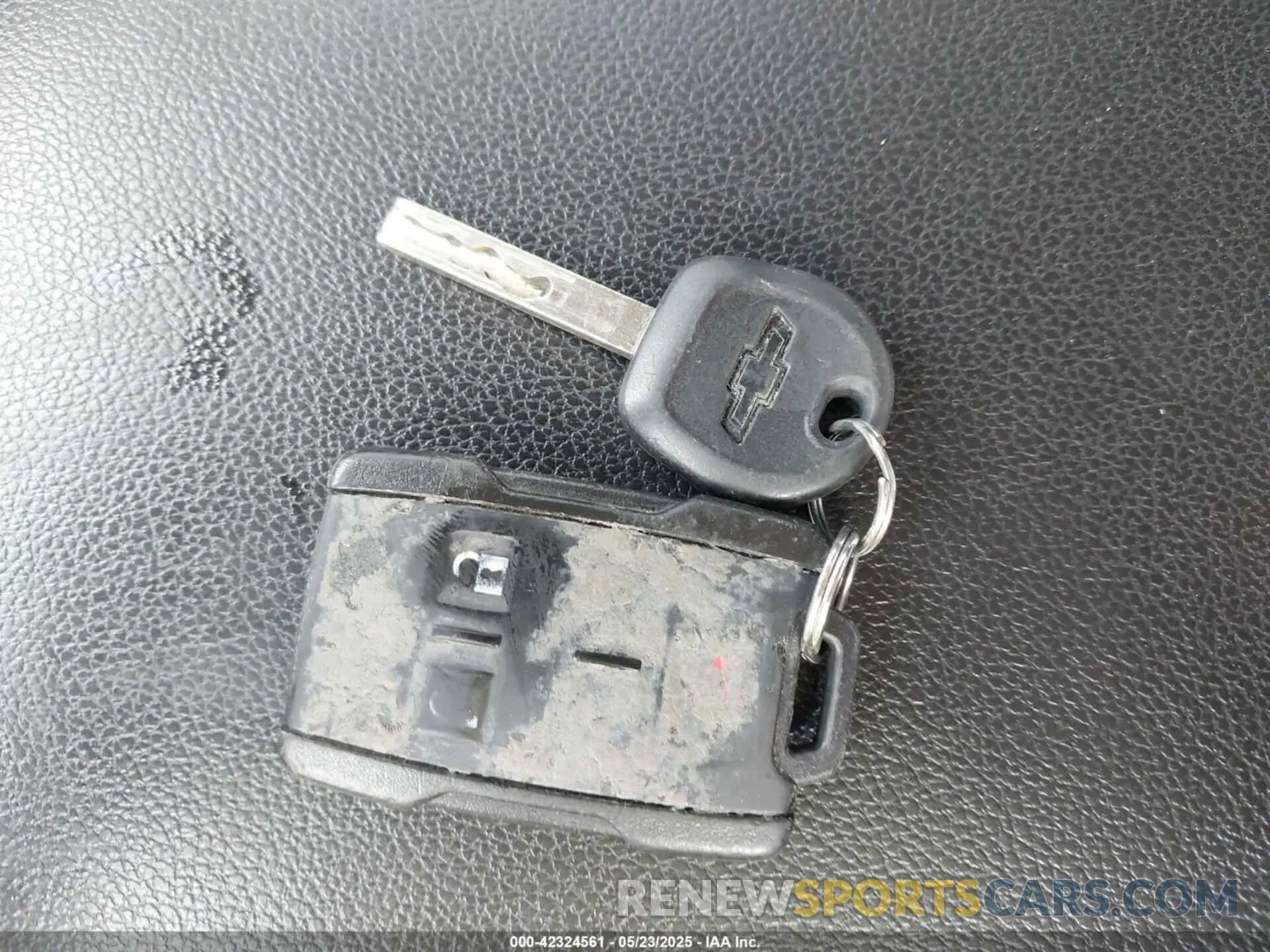 11 Photograph of a damaged car 1GCGTCENXK1117030 CHEVROLET COLORADO 2019