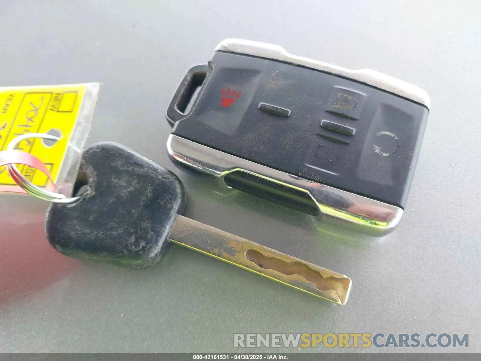 11 Photograph of a damaged car 1GCGTCENXK1200876 CHEVROLET COLORADO 2019
