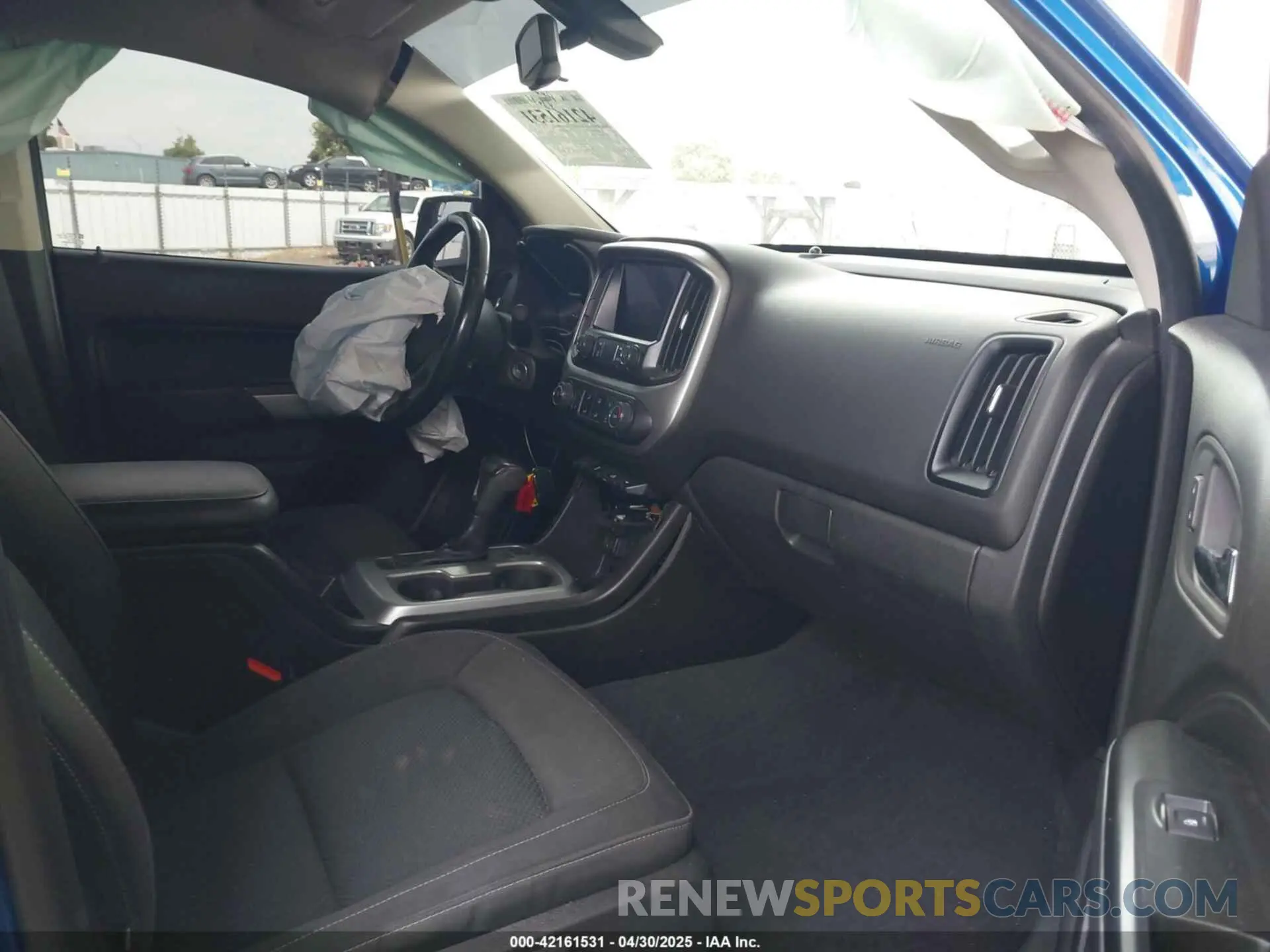 5 Photograph of a damaged car 1GCGTCENXK1200876 CHEVROLET COLORADO 2019