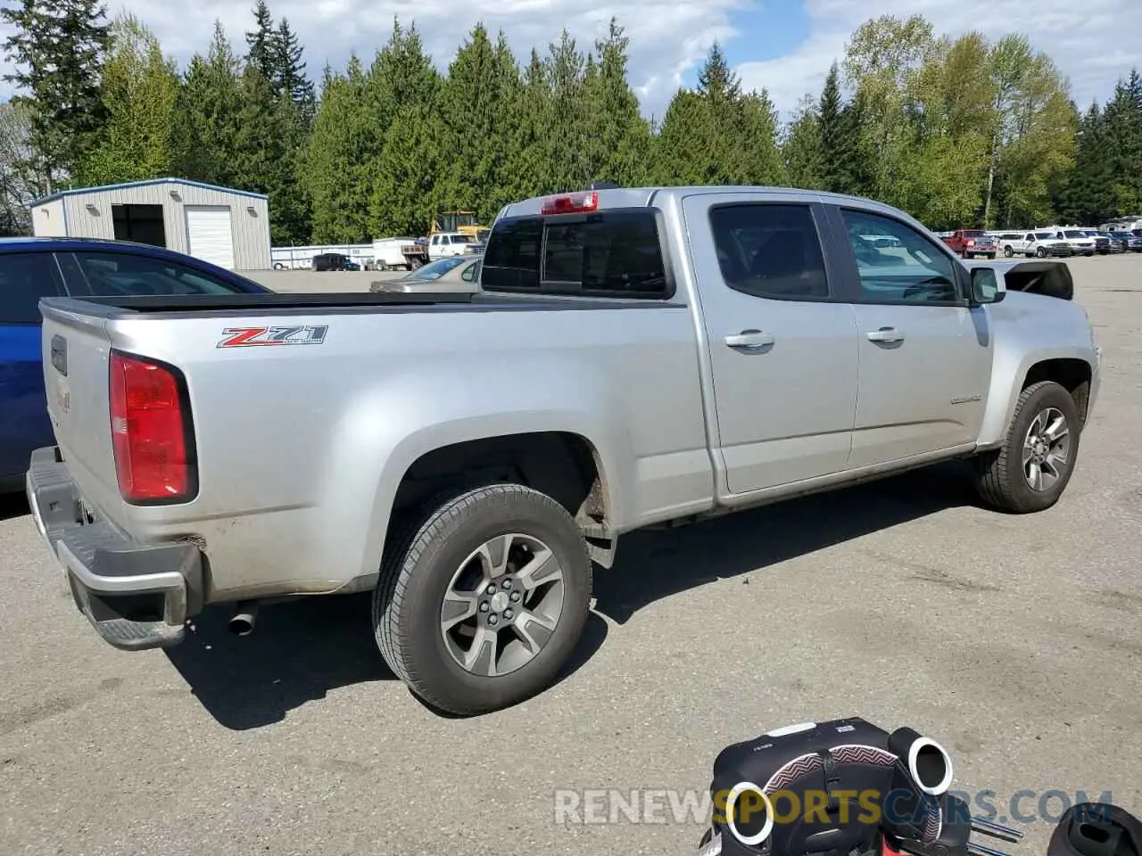 3 Photograph of a damaged car 1GCGTDEN1K1194701 CHEVROLET COLORADO 2019