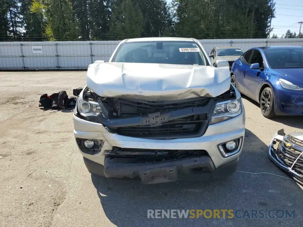 5 Photograph of a damaged car 1GCGTDEN1K1194701 CHEVROLET COLORADO 2019