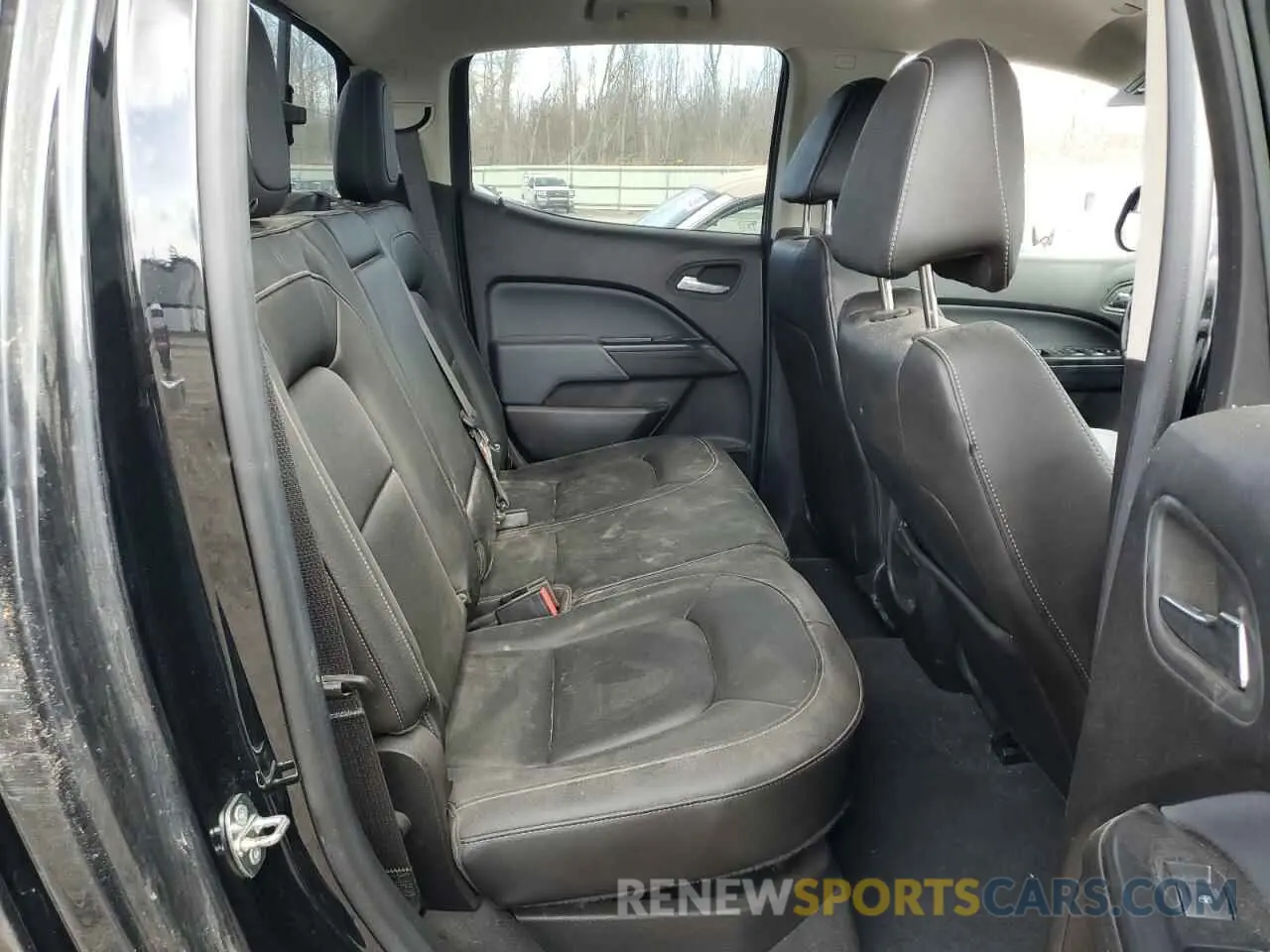 11 Photograph of a damaged car 1GCGTDEN2K1247020 CHEVROLET COLORADO 2019