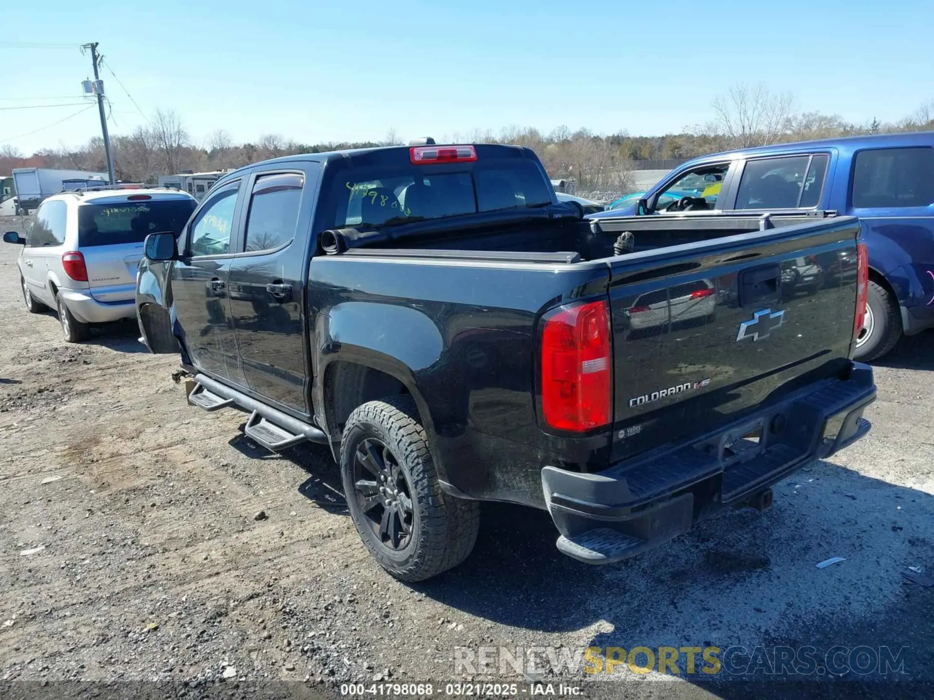 3 Фотография поврежденного автомобиля 1GCGTDEN8K1237155 CHEVROLET COLORADO 2019