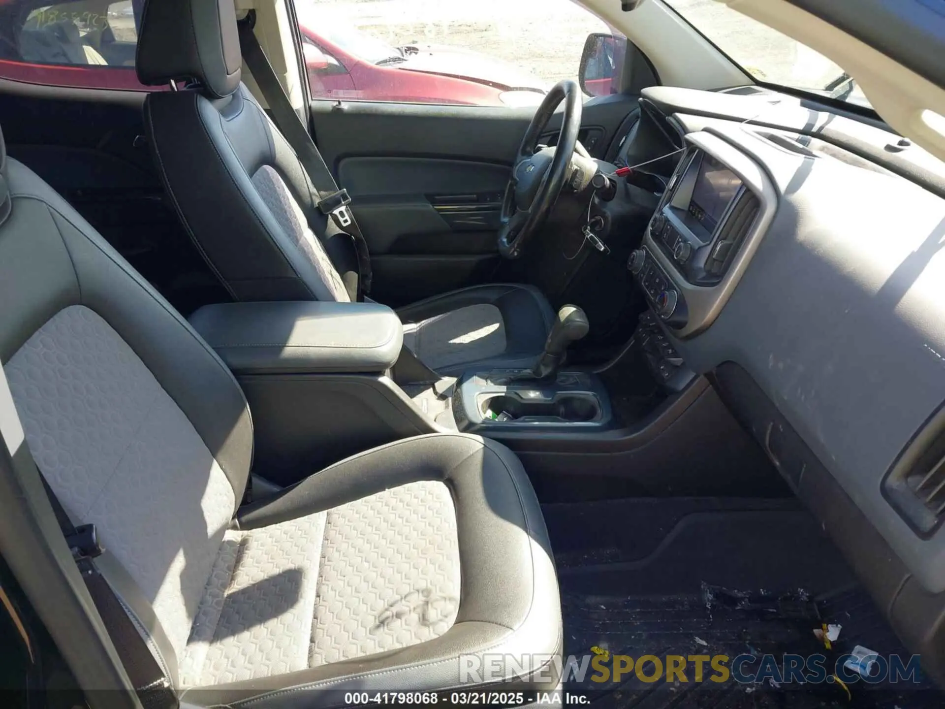 5 Фотография поврежденного автомобиля 1GCGTDEN8K1237155 CHEVROLET COLORADO 2019