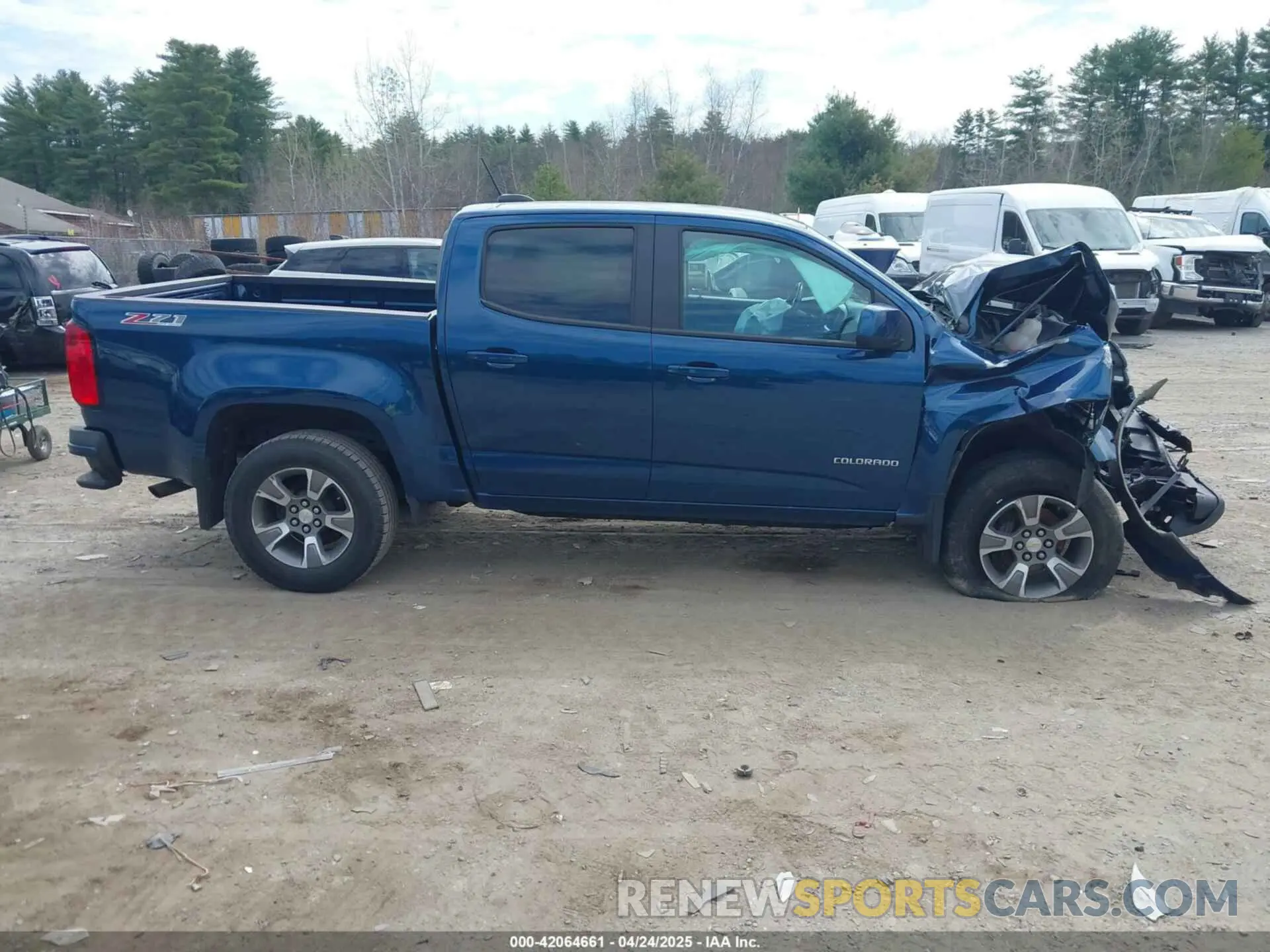 13 Photograph of a damaged car 1GCGTDEN8K1321895 CHEVROLET COLORADO 2019