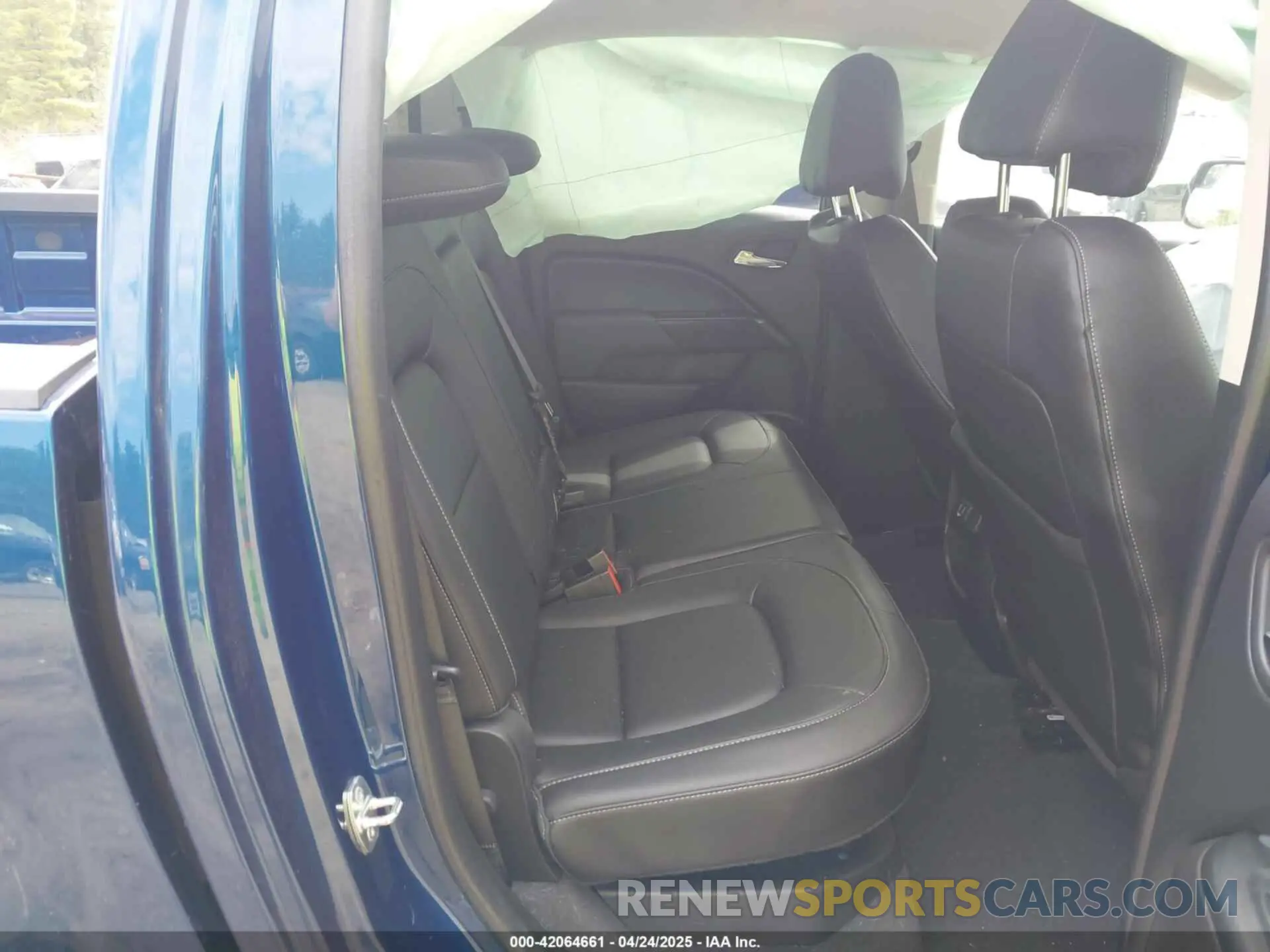8 Photograph of a damaged car 1GCGTDEN8K1321895 CHEVROLET COLORADO 2019