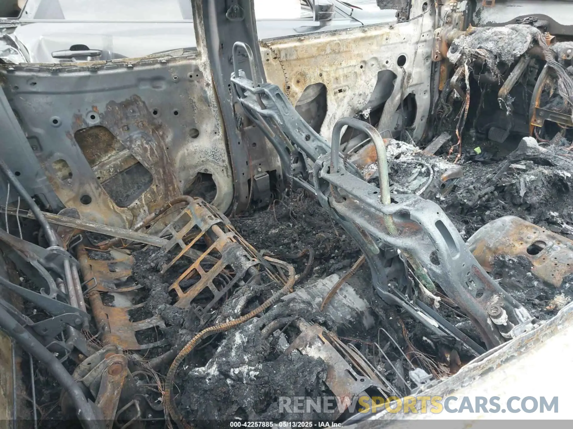 8 Photograph of a damaged car 1GCGTDEN9K1126873 CHEVROLET COLORADO 2019