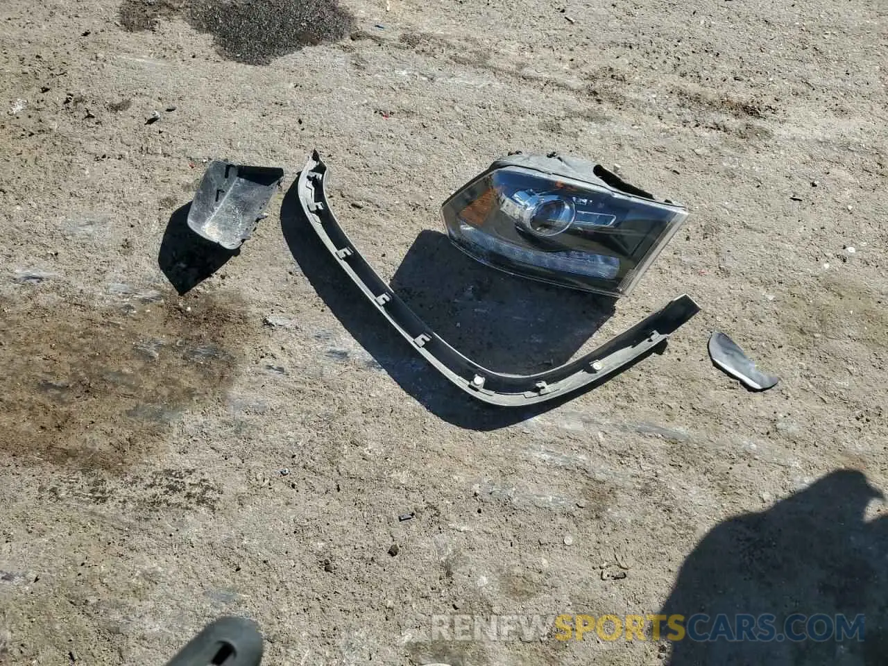 14 Photograph of a damaged car 1GCGTEEN3K1129211 CHEVROLET COLORADO 2019