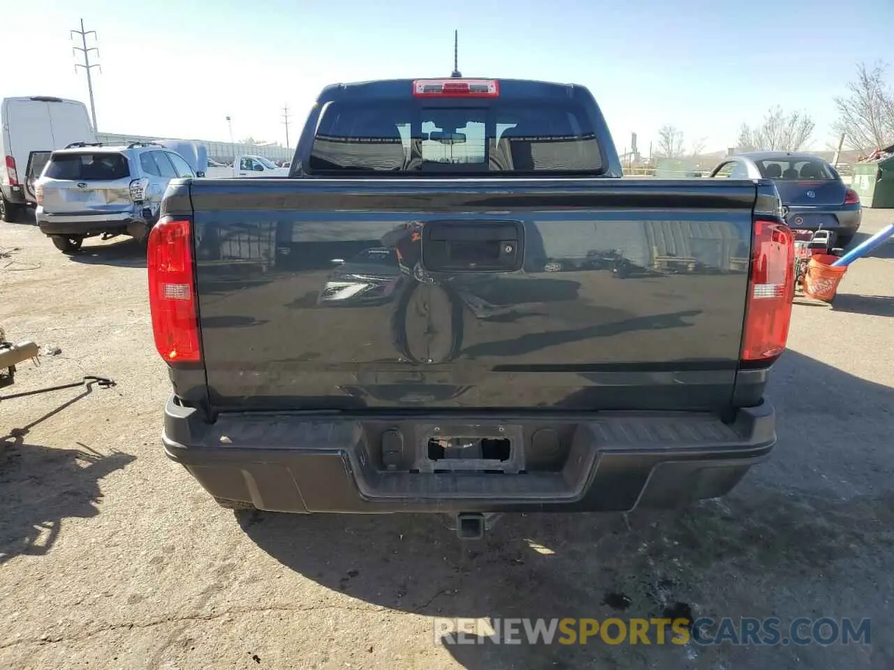 6 Photograph of a damaged car 1GCGTEEN3K1129211 CHEVROLET COLORADO 2019