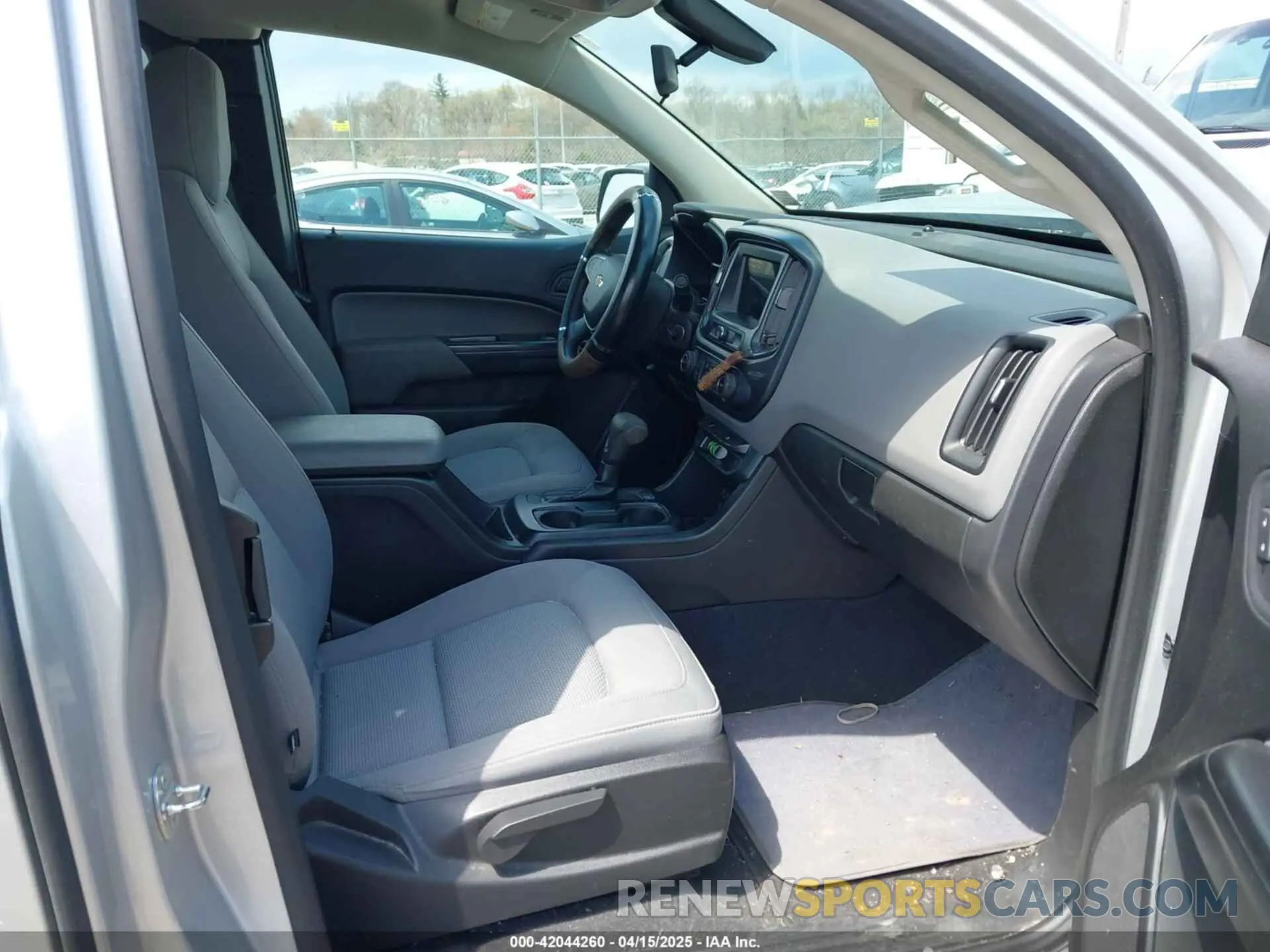 5 Фотография поврежденного автомобиля 1GCHSBEA0K1124986 CHEVROLET COLORADO 2019
