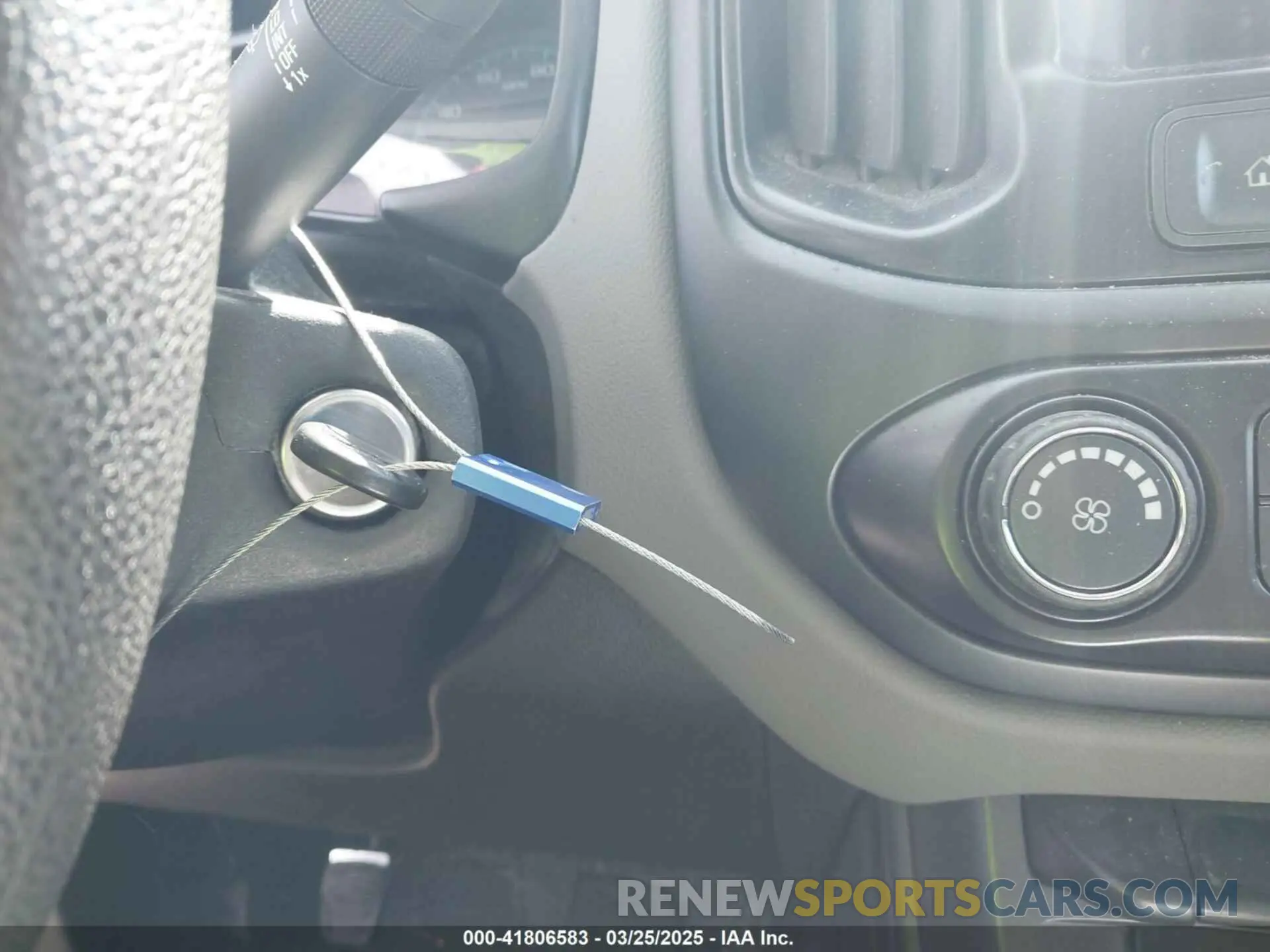 11 Photograph of a damaged car 1GCHSBEA0K1181138 CHEVROLET COLORADO 2019