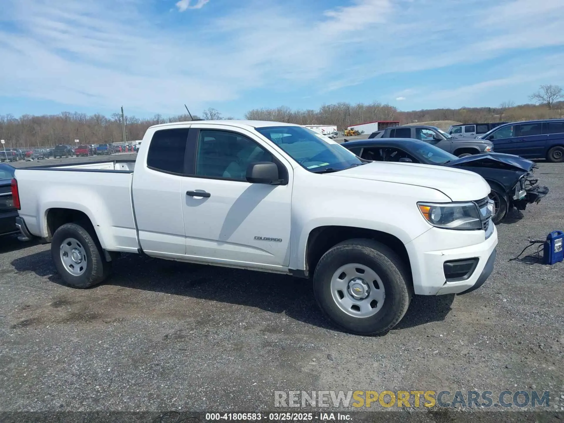 13 Photograph of a damaged car 1GCHSBEA0K1181138 CHEVROLET COLORADO 2019