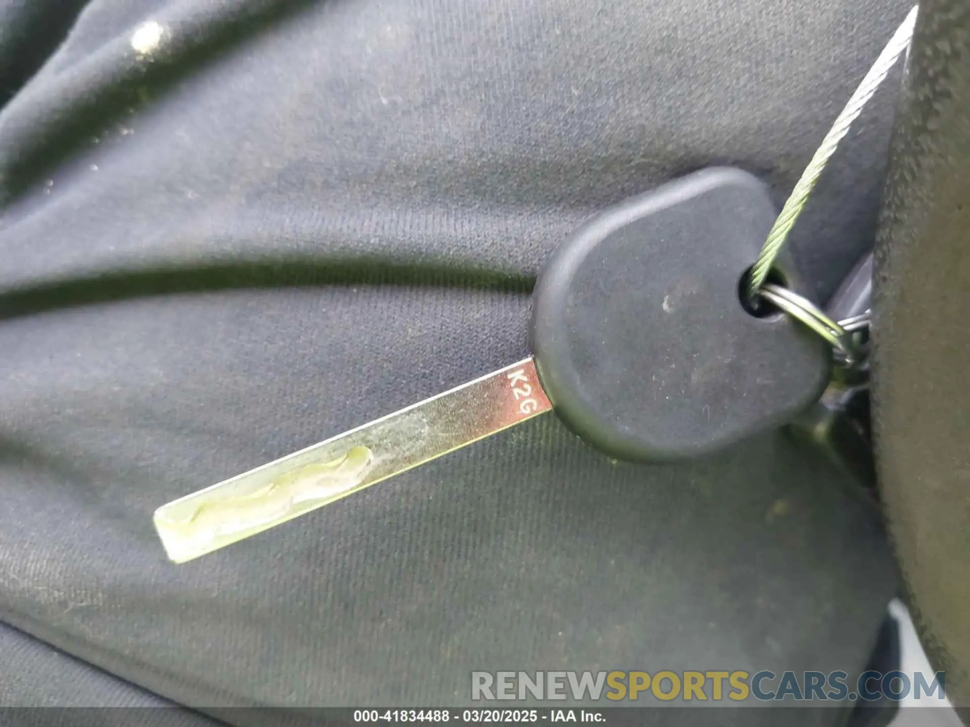 11 Photograph of a damaged car 1GCHSBEA1K1142171 CHEVROLET COLORADO 2019
