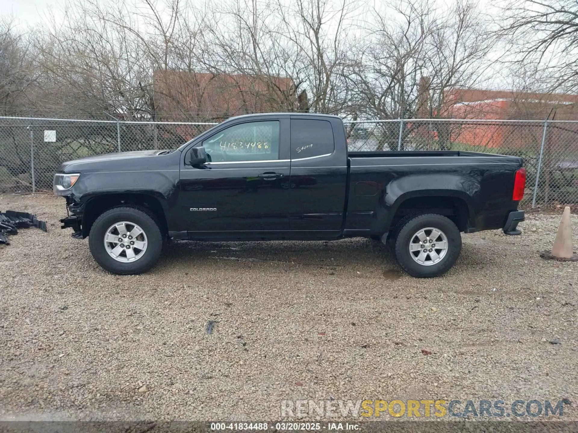 15 Photograph of a damaged car 1GCHSBEA1K1142171 CHEVROLET COLORADO 2019