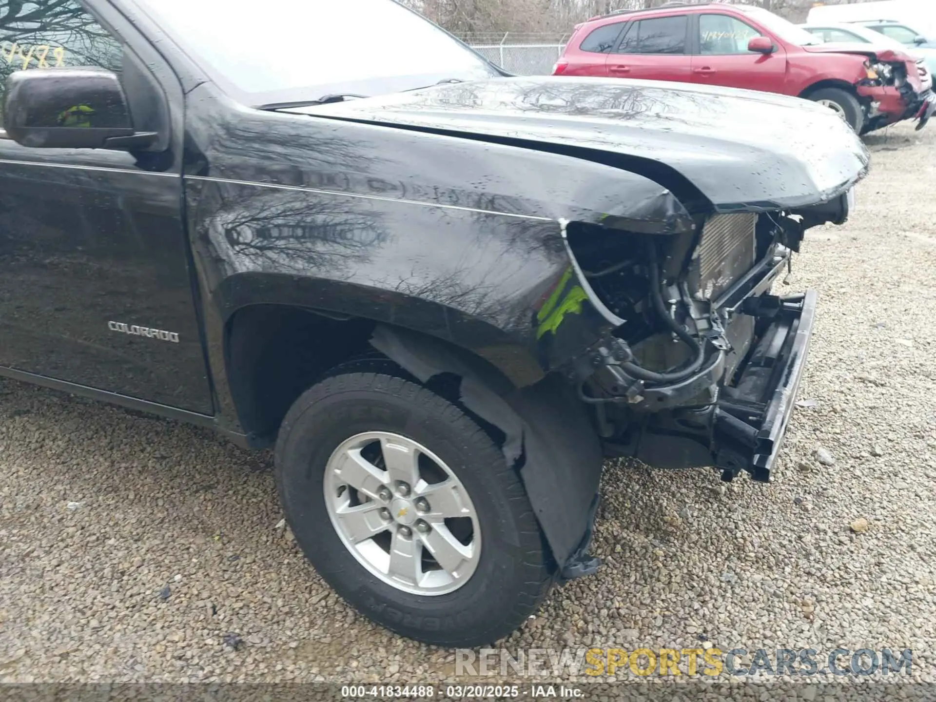 19 Photograph of a damaged car 1GCHSBEA1K1142171 CHEVROLET COLORADO 2019