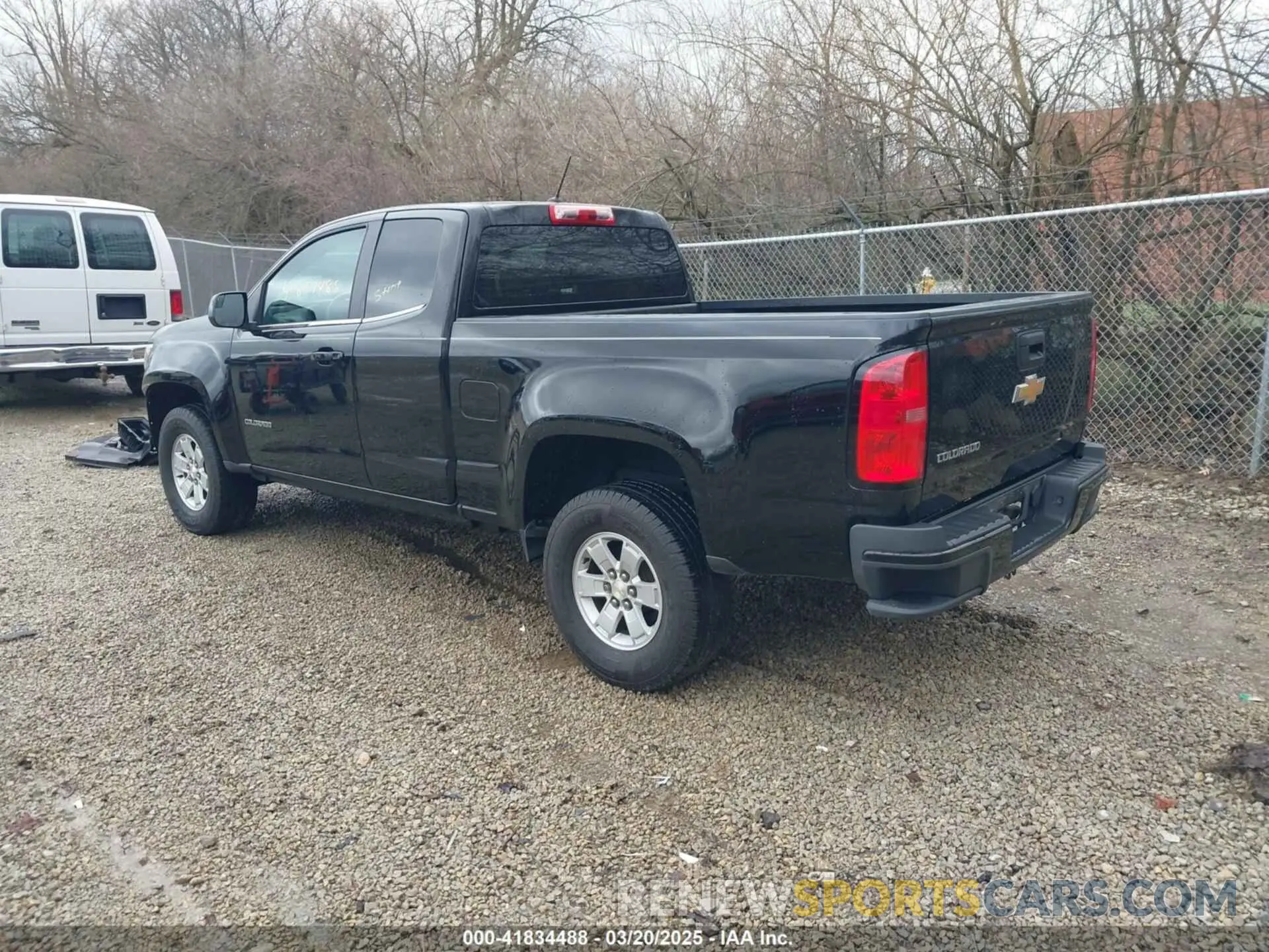 3 Photograph of a damaged car 1GCHSBEA1K1142171 CHEVROLET COLORADO 2019