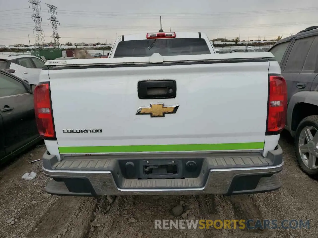 6 Photograph of a damaged car 1GCHSBEA1K1199891 CHEVROLET COLORADO 2019
