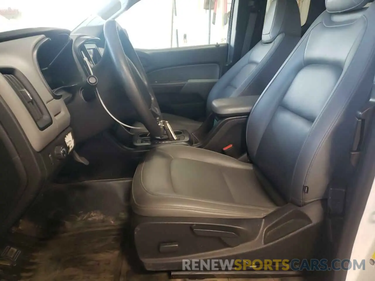 7 Photograph of a damaged car 1GCHSBEA1K1199891 CHEVROLET COLORADO 2019