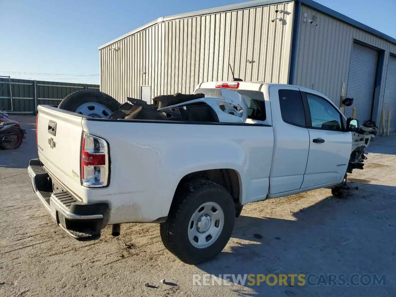 3 Photograph of a damaged car 1GCHSBEA1K1212526 CHEVROLET COLORADO 2019