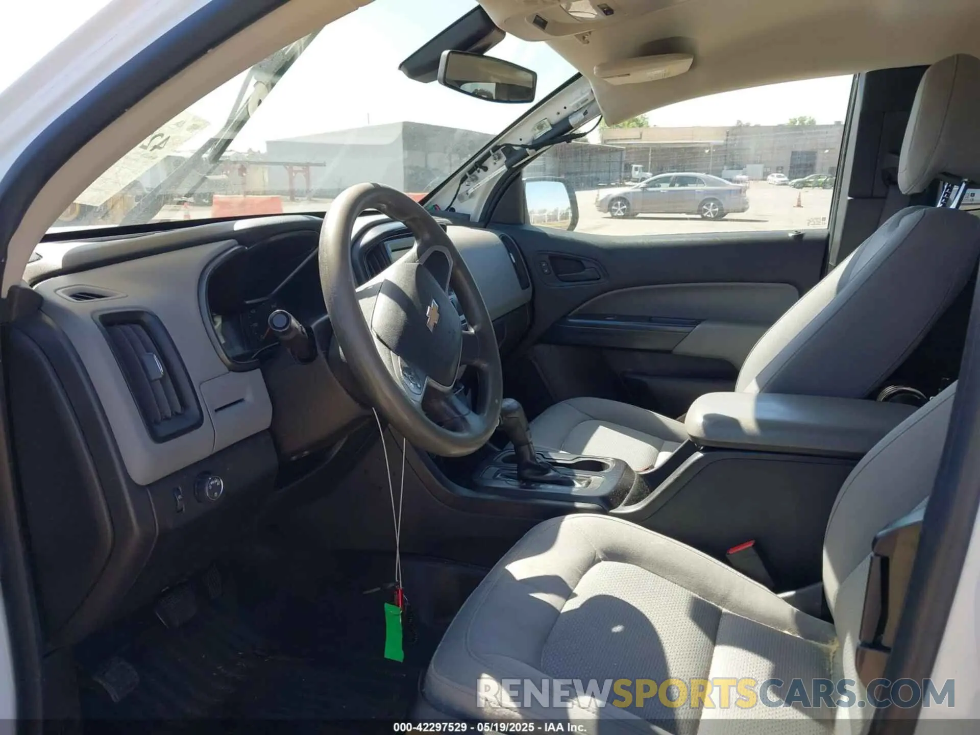5 Фотография поврежденного автомобиля 1GCHSBEA3K1351377 CHEVROLET COLORADO 2019
