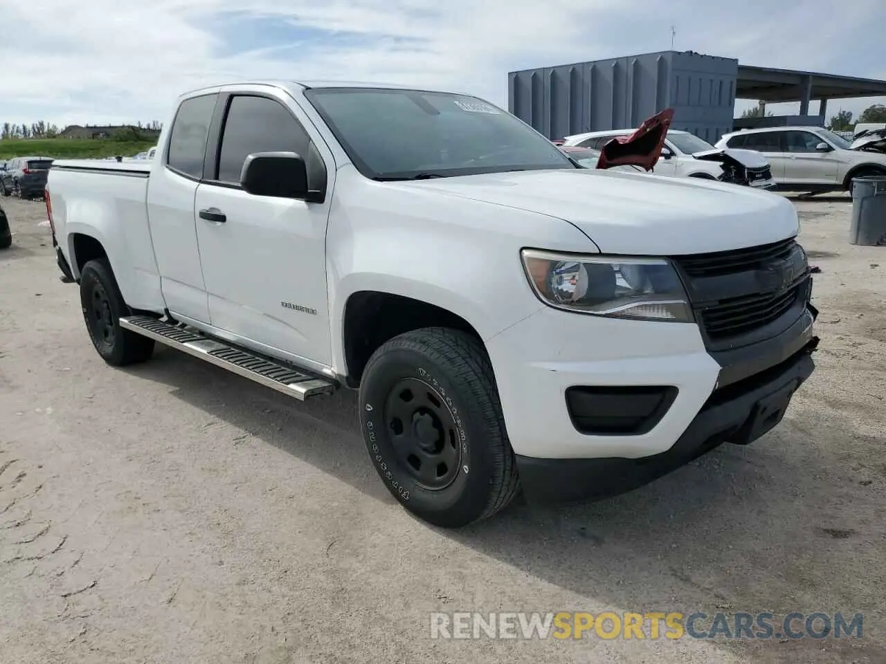 4 Фотография поврежденного автомобиля 1GCHSBEA4K1169848 CHEVROLET COLORADO 2019