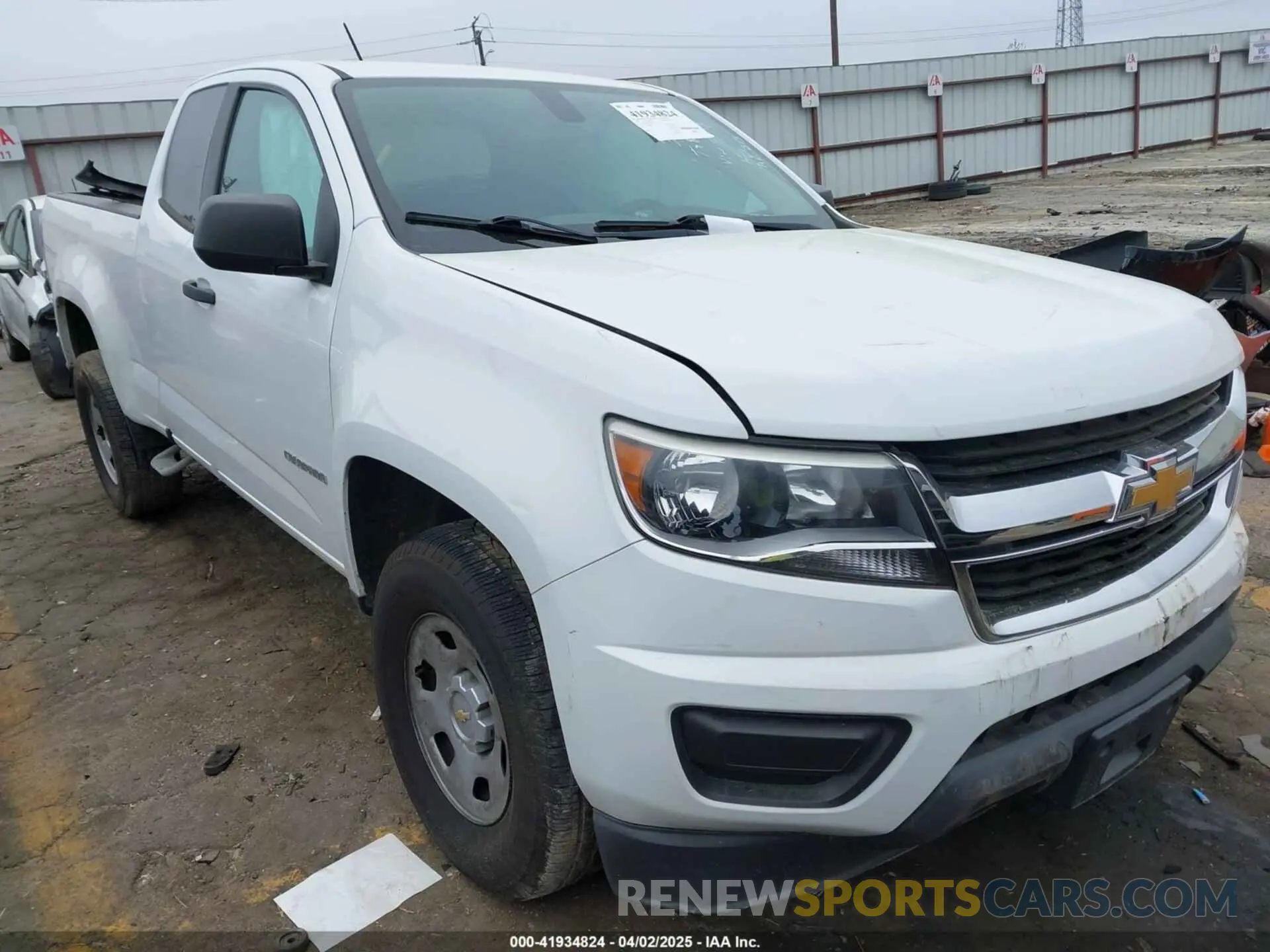 1 Photograph of a damaged car 1GCHSBEA4K1170109 CHEVROLET COLORADO 2019