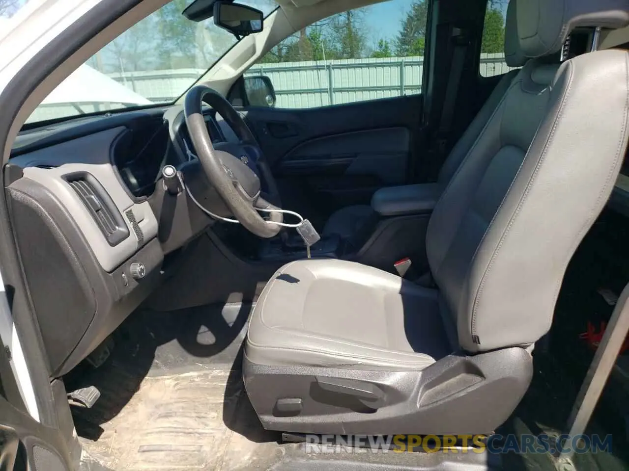 7 Photograph of a damaged car 1GCHSBEA6K1151142 CHEVROLET COLORADO 2019