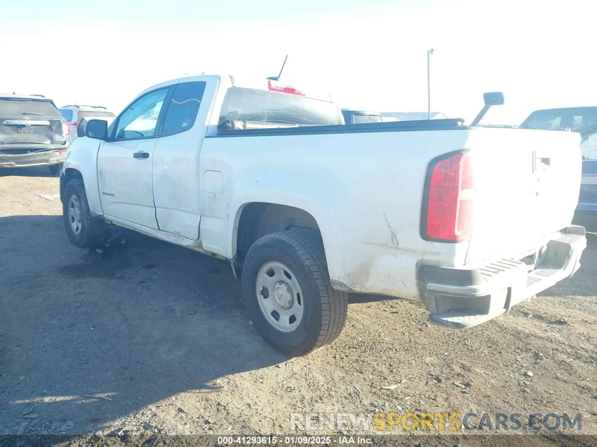 3 Фотография поврежденного автомобиля 1GCHSBEA7K1239715 CHEVROLET COLORADO 2019