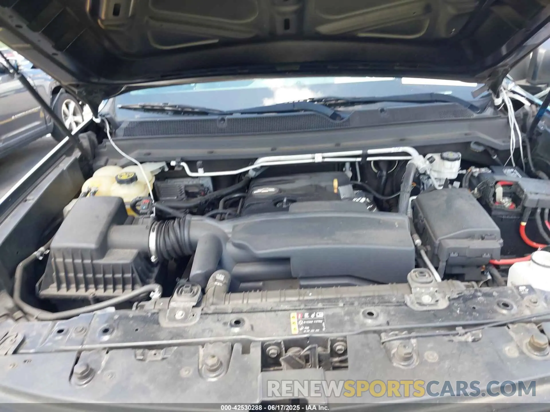 10 Фотография поврежденного автомобиля 1GCHSBEA7K1241528 CHEVROLET COLORADO 2019