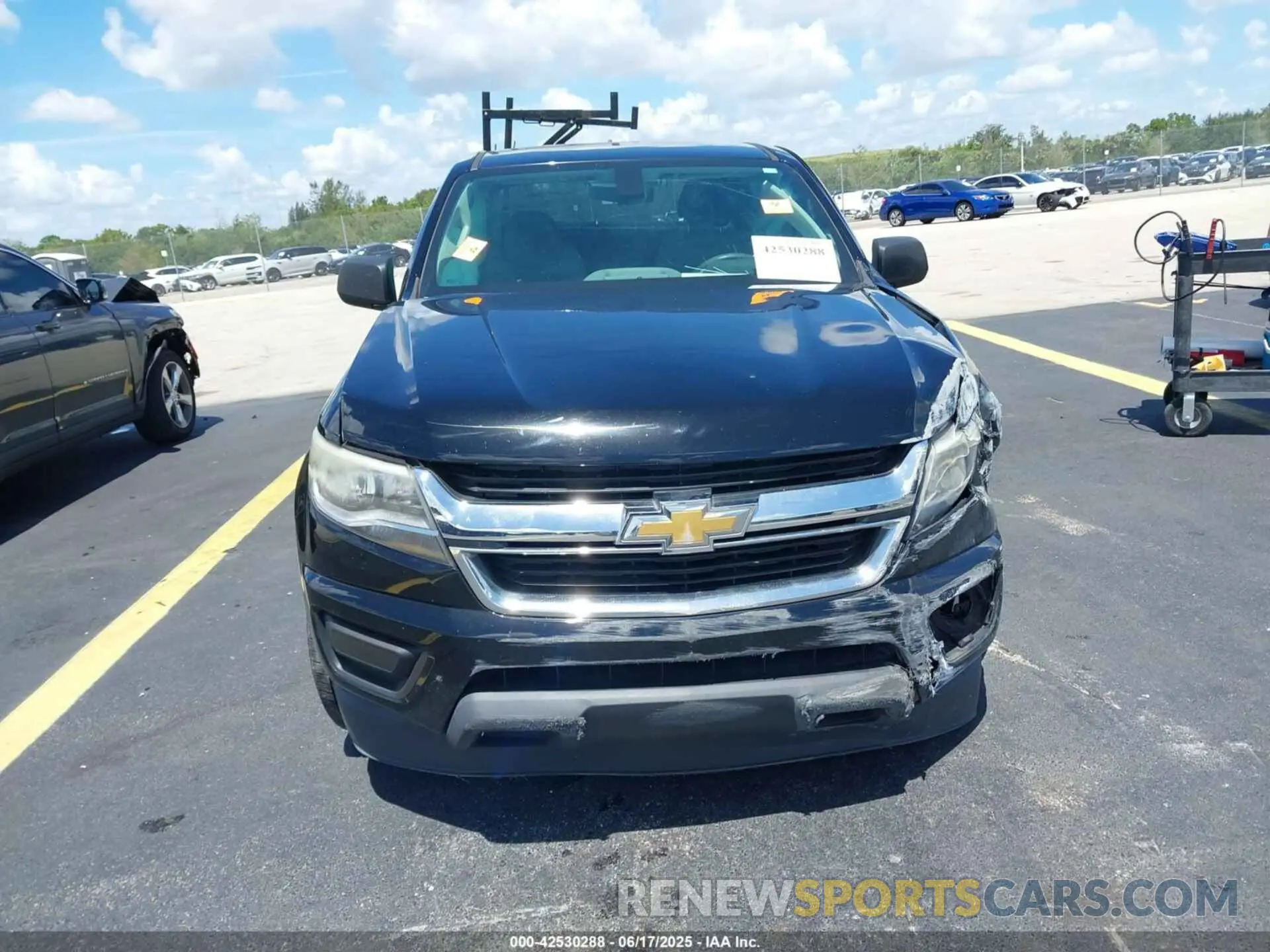 12 Фотография поврежденного автомобиля 1GCHSBEA7K1241528 CHEVROLET COLORADO 2019
