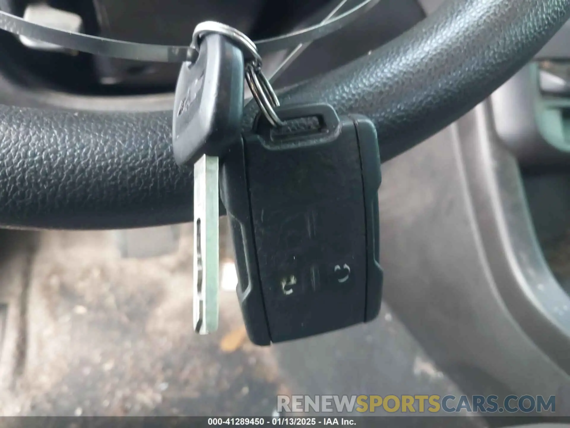 11 Photograph of a damaged car 1GCHSBEA8K1221532 CHEVROLET COLORADO 2019