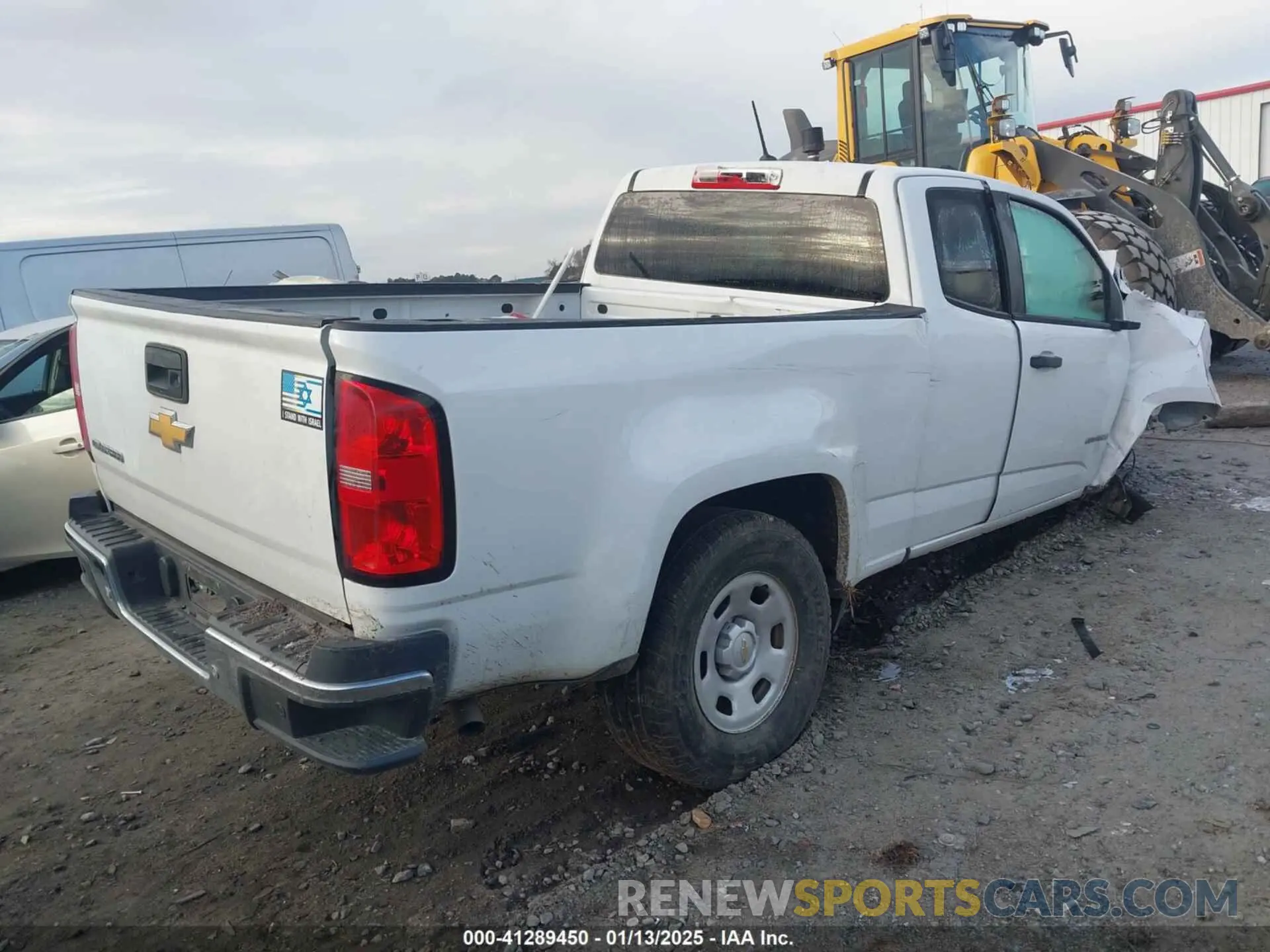 4 Photograph of a damaged car 1GCHSBEA8K1221532 CHEVROLET COLORADO 2019