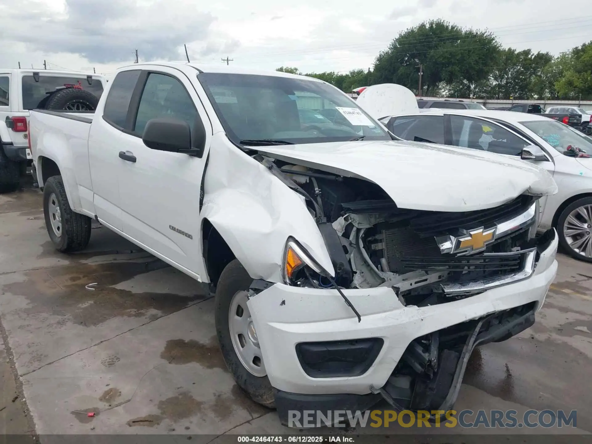 1 Photograph of a damaged car 1GCHSBEN4K1121267 CHEVROLET COLORADO 2019