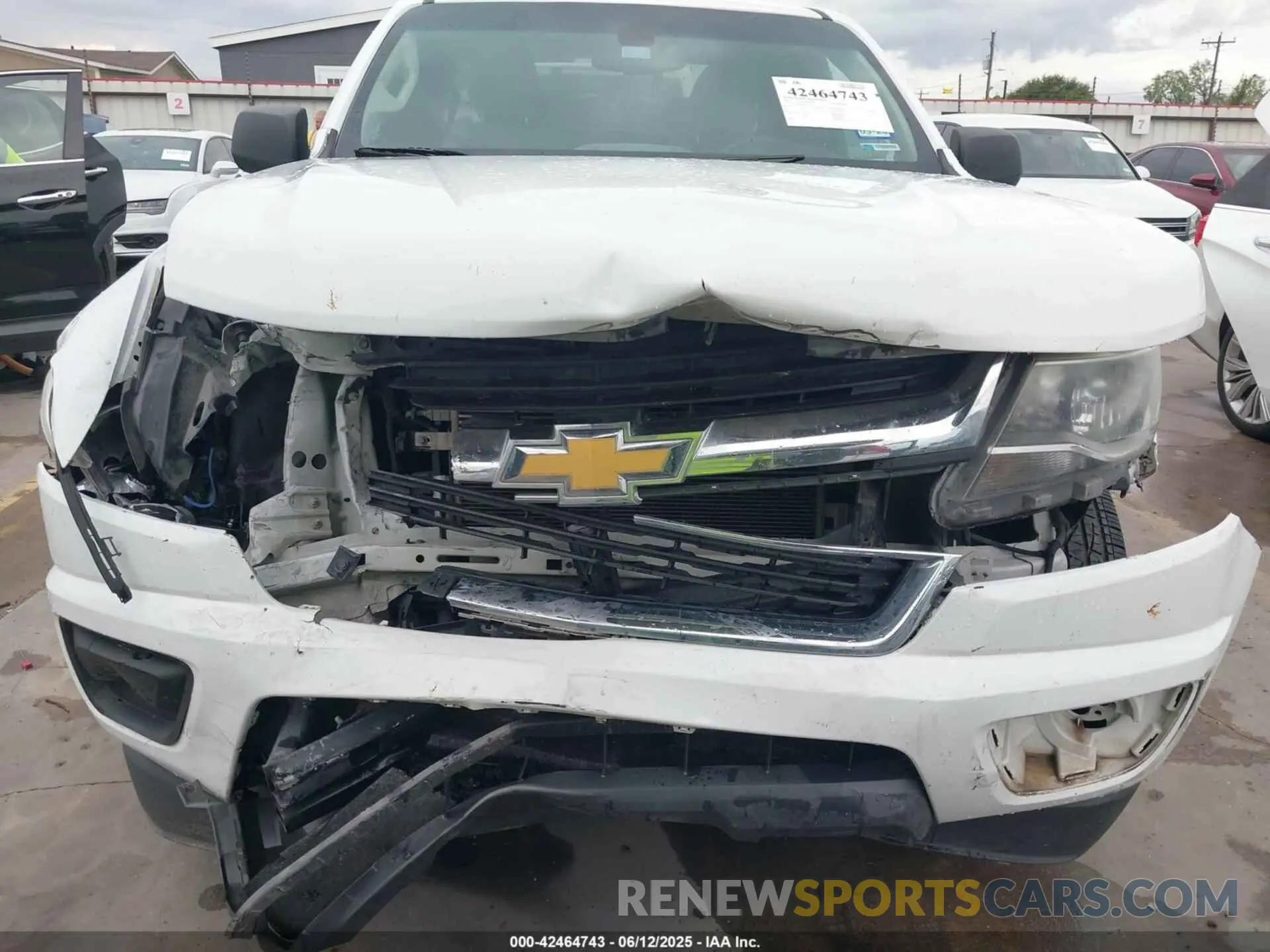 6 Photograph of a damaged car 1GCHSBEN4K1121267 CHEVROLET COLORADO 2019