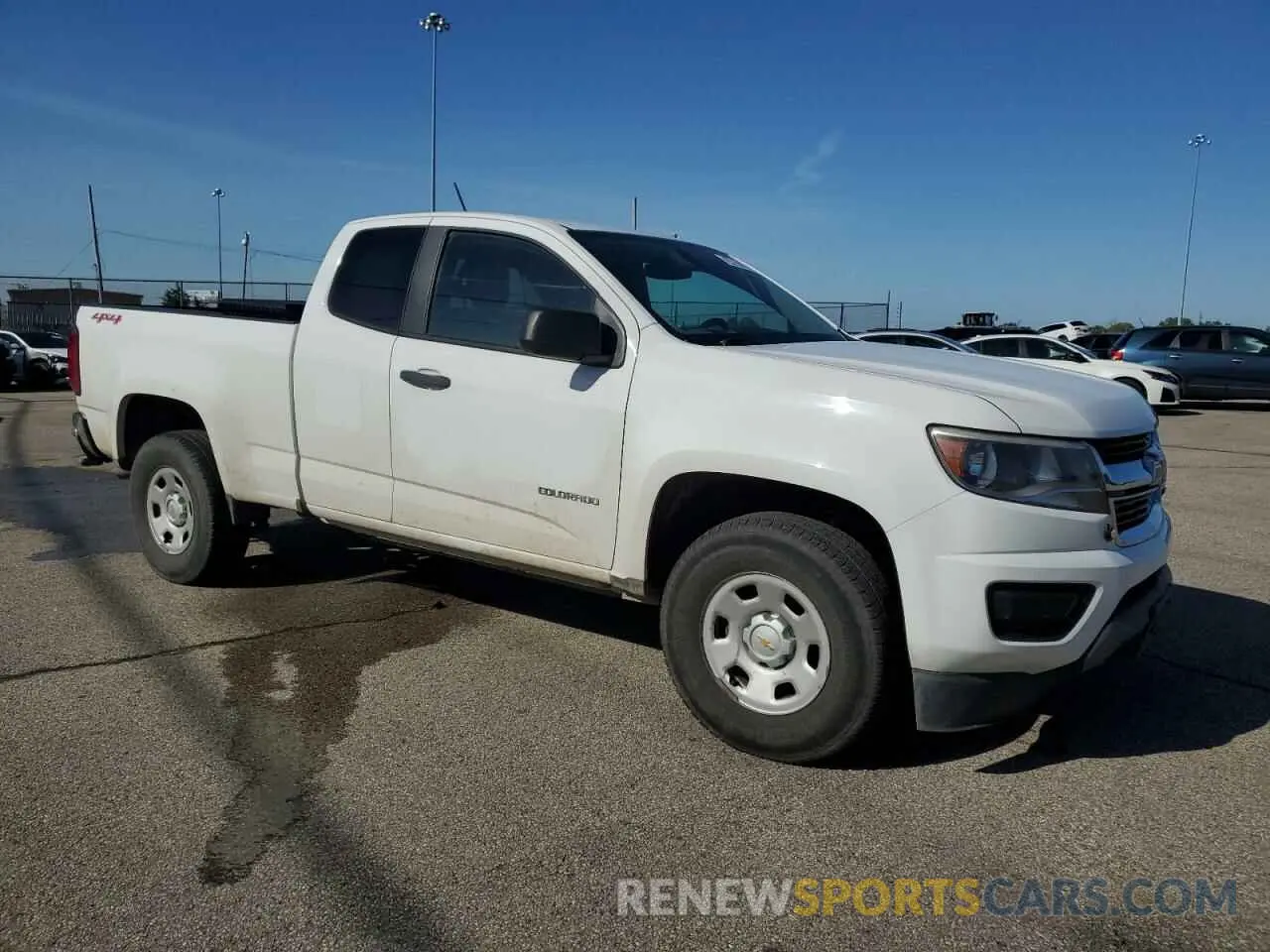 4 Photograph of a damaged car 1GCHTBEA2K1282114 CHEVROLET COLORADO 2019