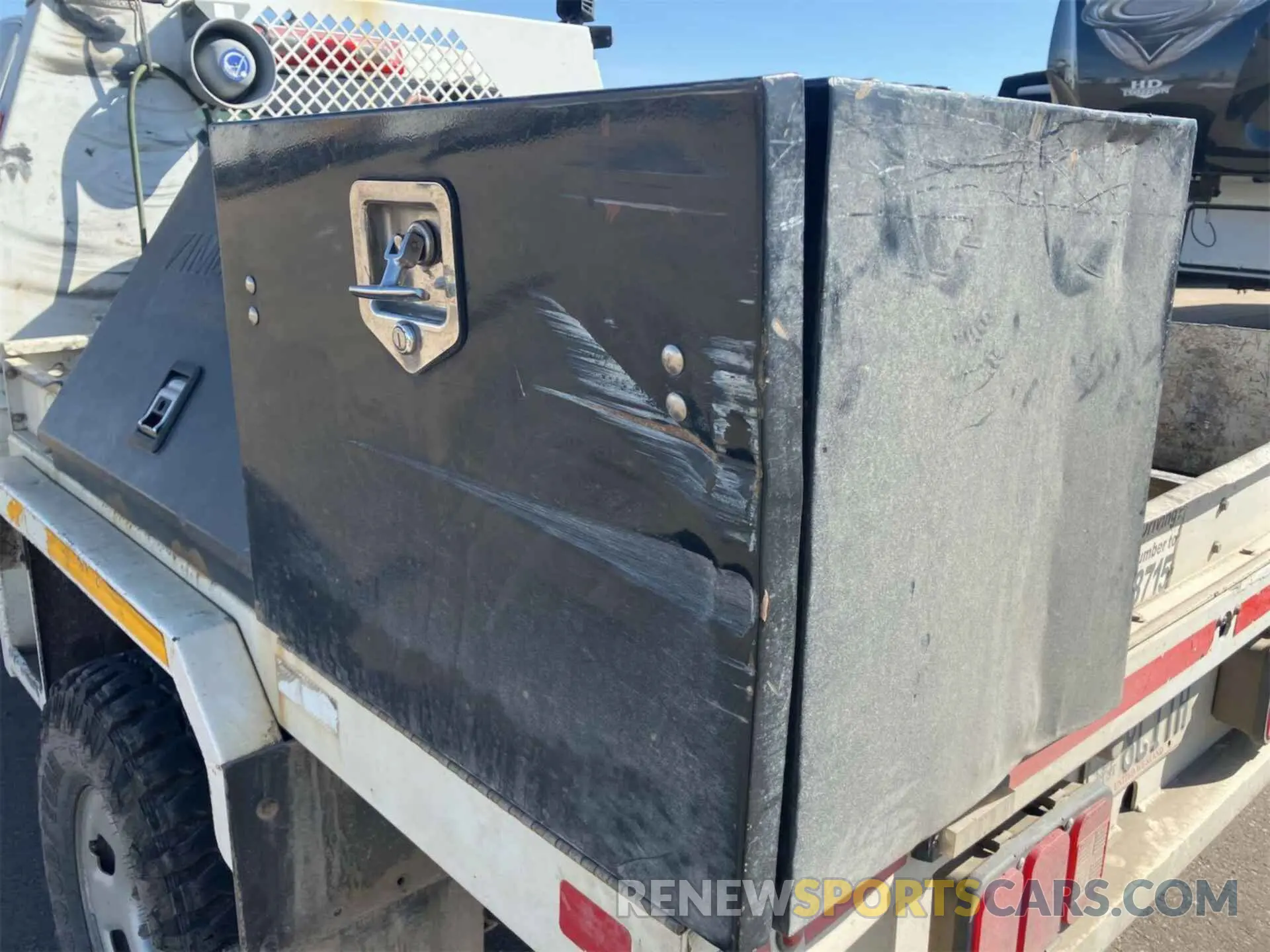 19 Photograph of a damaged car 1GCHTBEA3K1175332 CHEVROLET COLORADO 2019