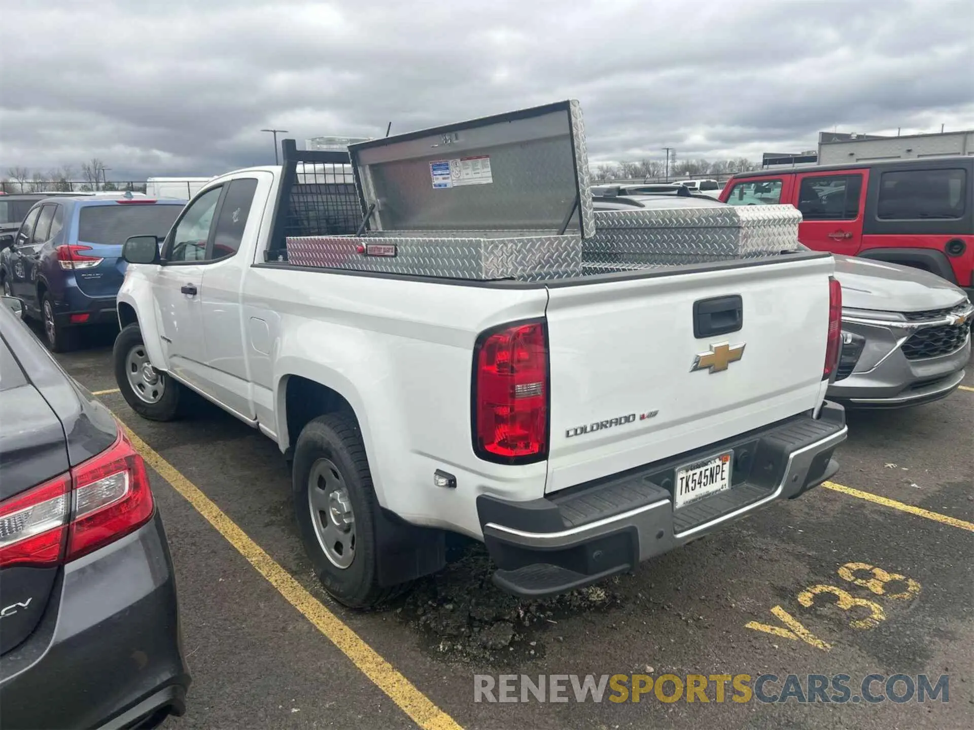 28 Photograph of a damaged car 1GCHTBEN2K1114413 CHEVROLET COLORADO 2019