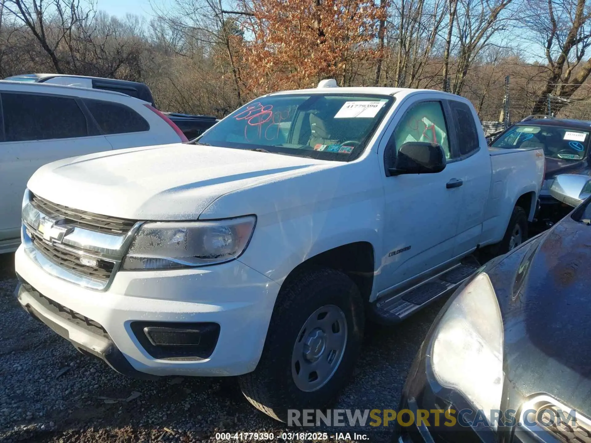 2 Photograph of a damaged car 1GCHTBEN2K1151283 CHEVROLET COLORADO 2019